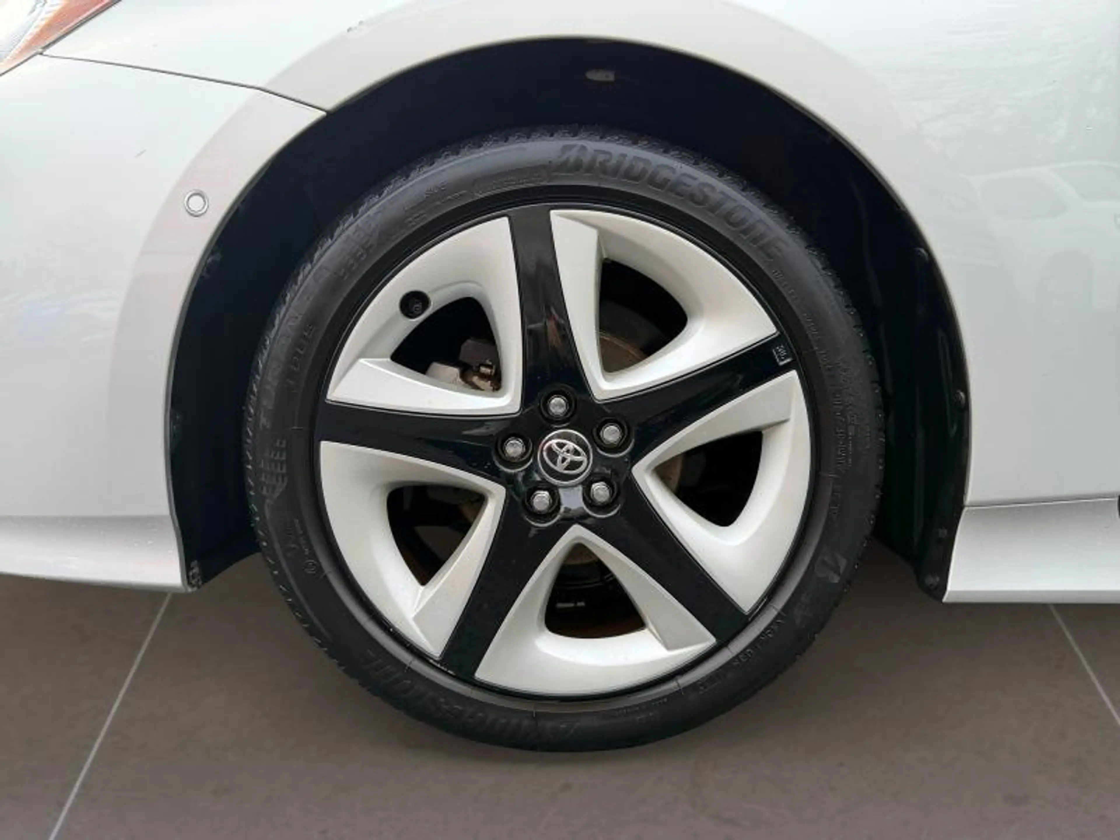 Toyota Prius Lounge — photo 2