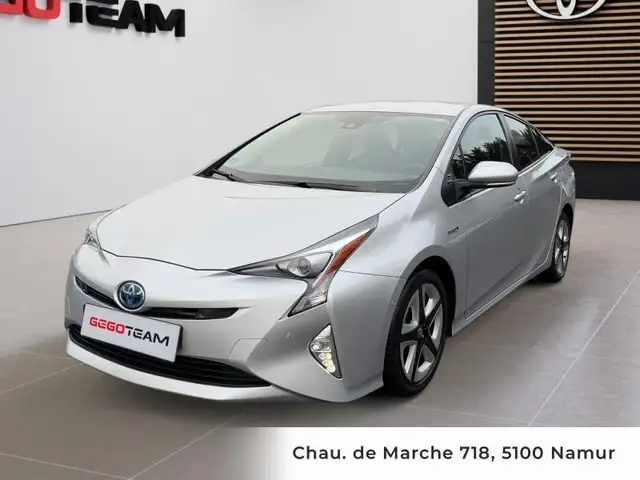 Toyota Prius Lounge