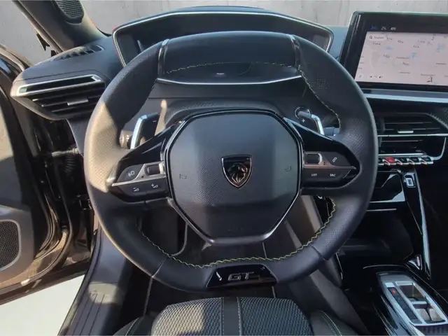 Peugeot 2008 view 10