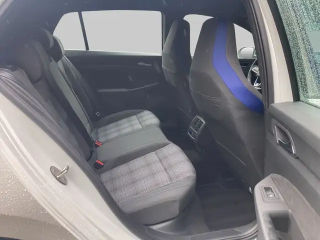 Volkswagen Golf view 6