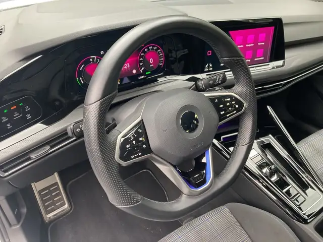 Volkswagen Golf view 9