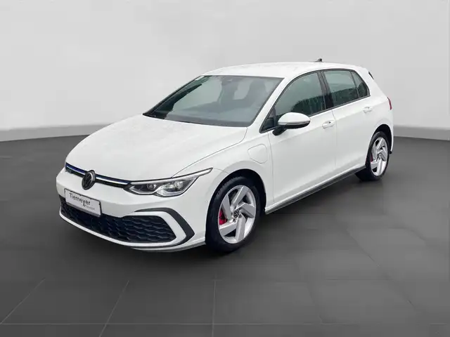 Volkswagen Golf view 2
