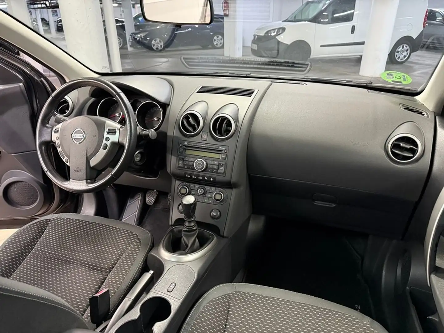 Nissan Qashqai gasolina Negro - 2