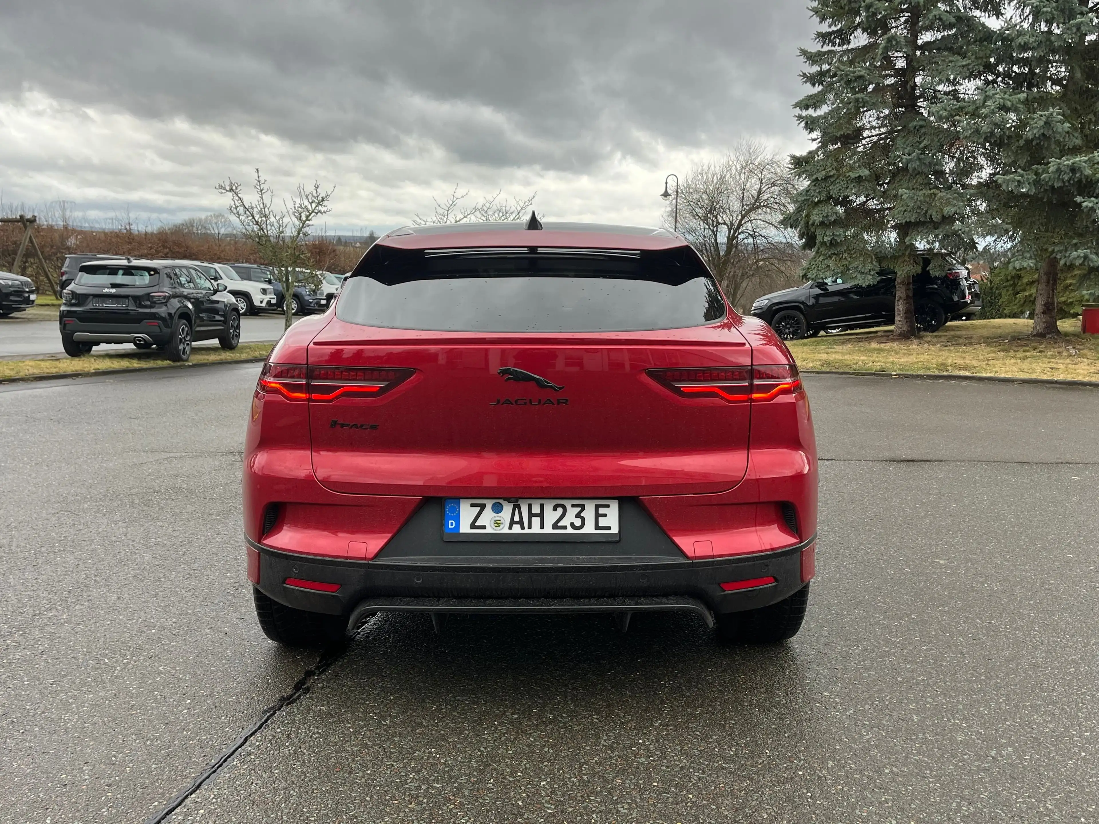 Jaguar I-Pace EV320 SE - LED+SHZ+RFK+LEDER+TEMP+MERIDIAN SOUND — photo 4