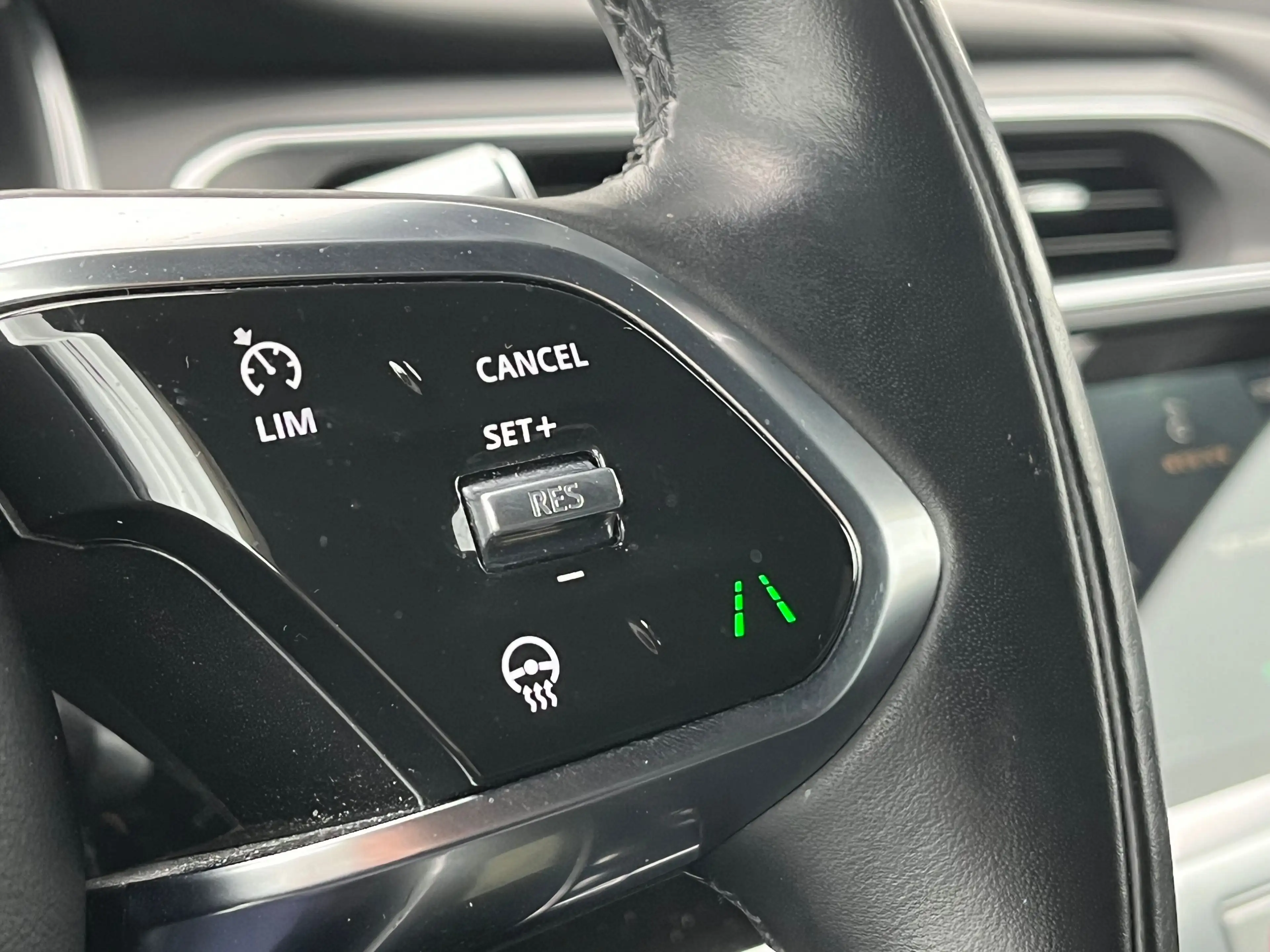 Jaguar I-Pace EV320 SE - LED+SHZ+RFK+LEDER+TEMP+MERIDIAN SOUND — photo 14