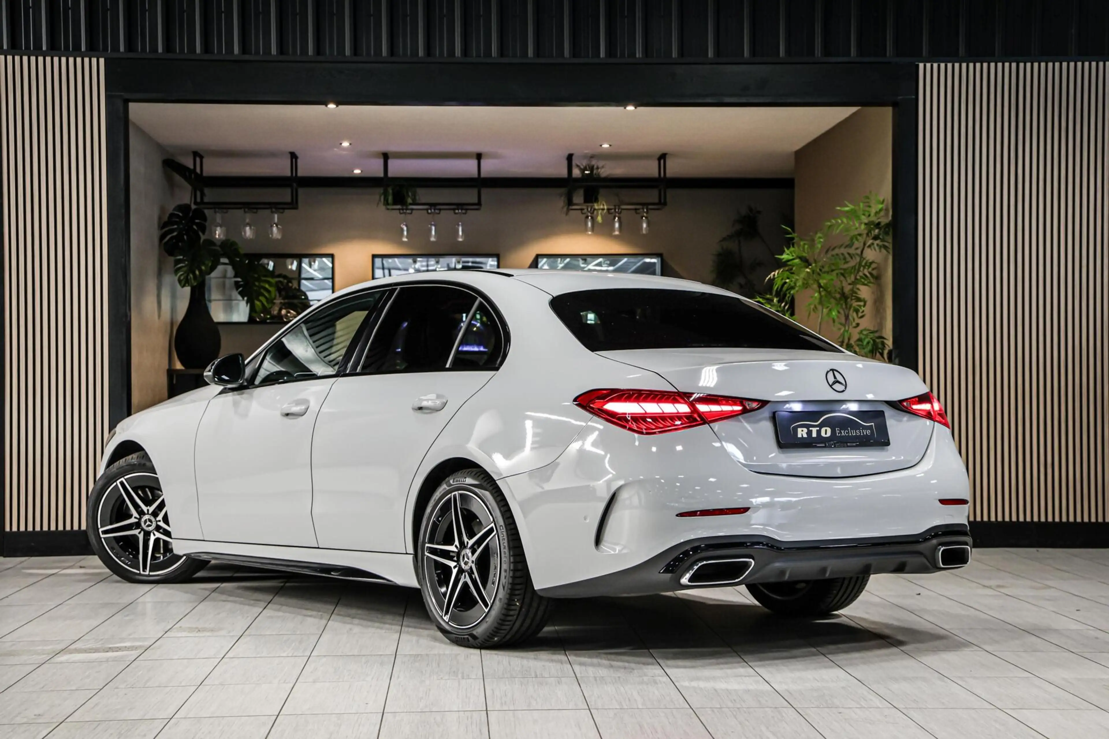 Mercedes-Benz C 180 AMG|Sfeer|Night|Camera|Memory|Carplay — photo 3