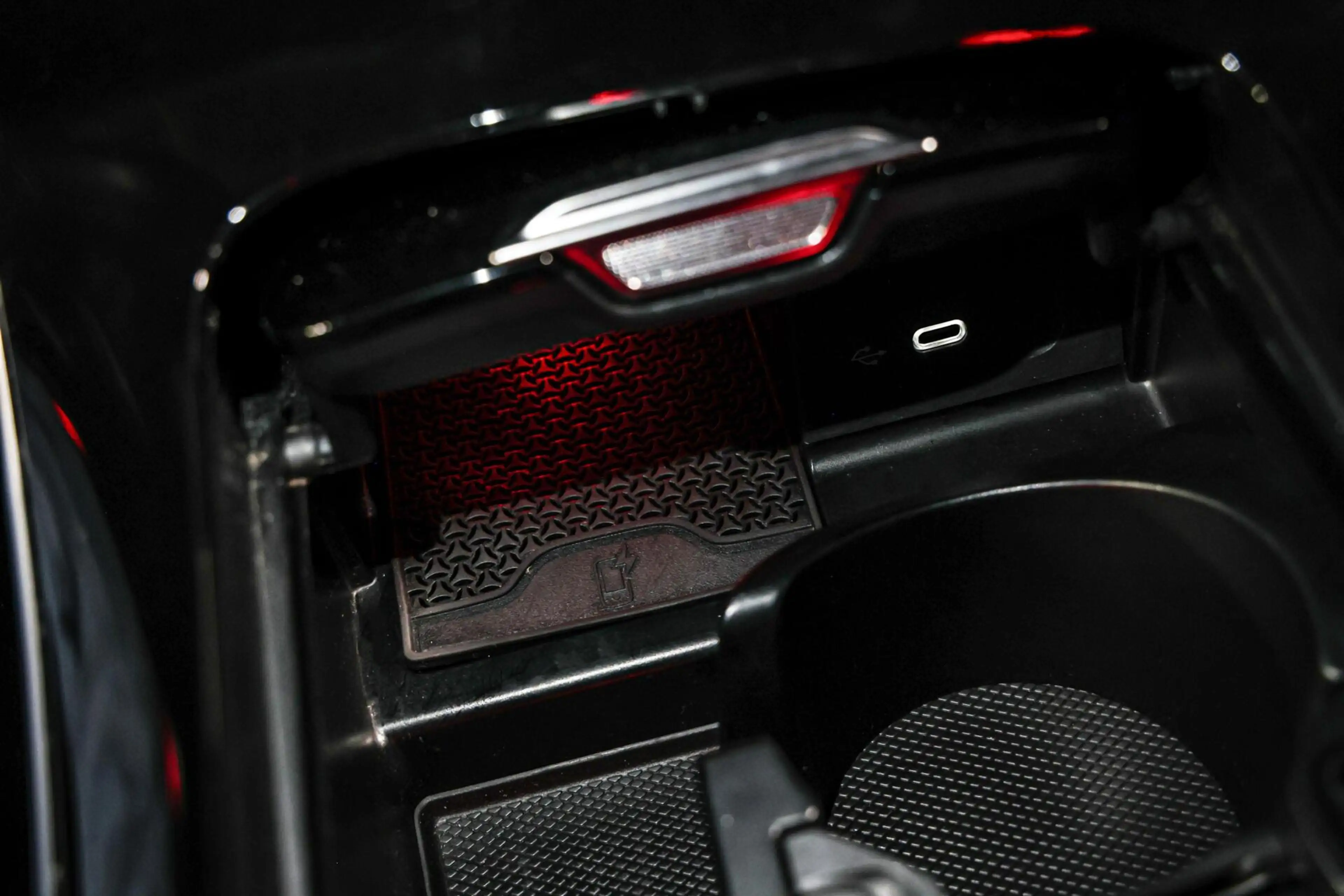 Mercedes-Benz C 180 AMG|Sfeer|Night|Camera|Memory|Carplay — photo 46