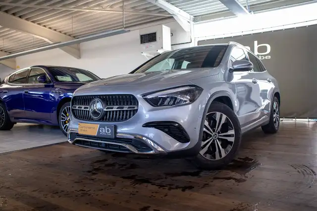 Mercedes-Benz Gla main image