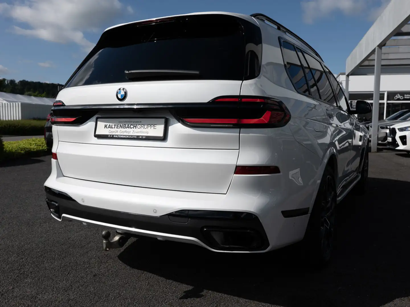 BMW X7 xDrive 40d M-Sport FACEL. PANO AHK HUD LED Blanc - 2