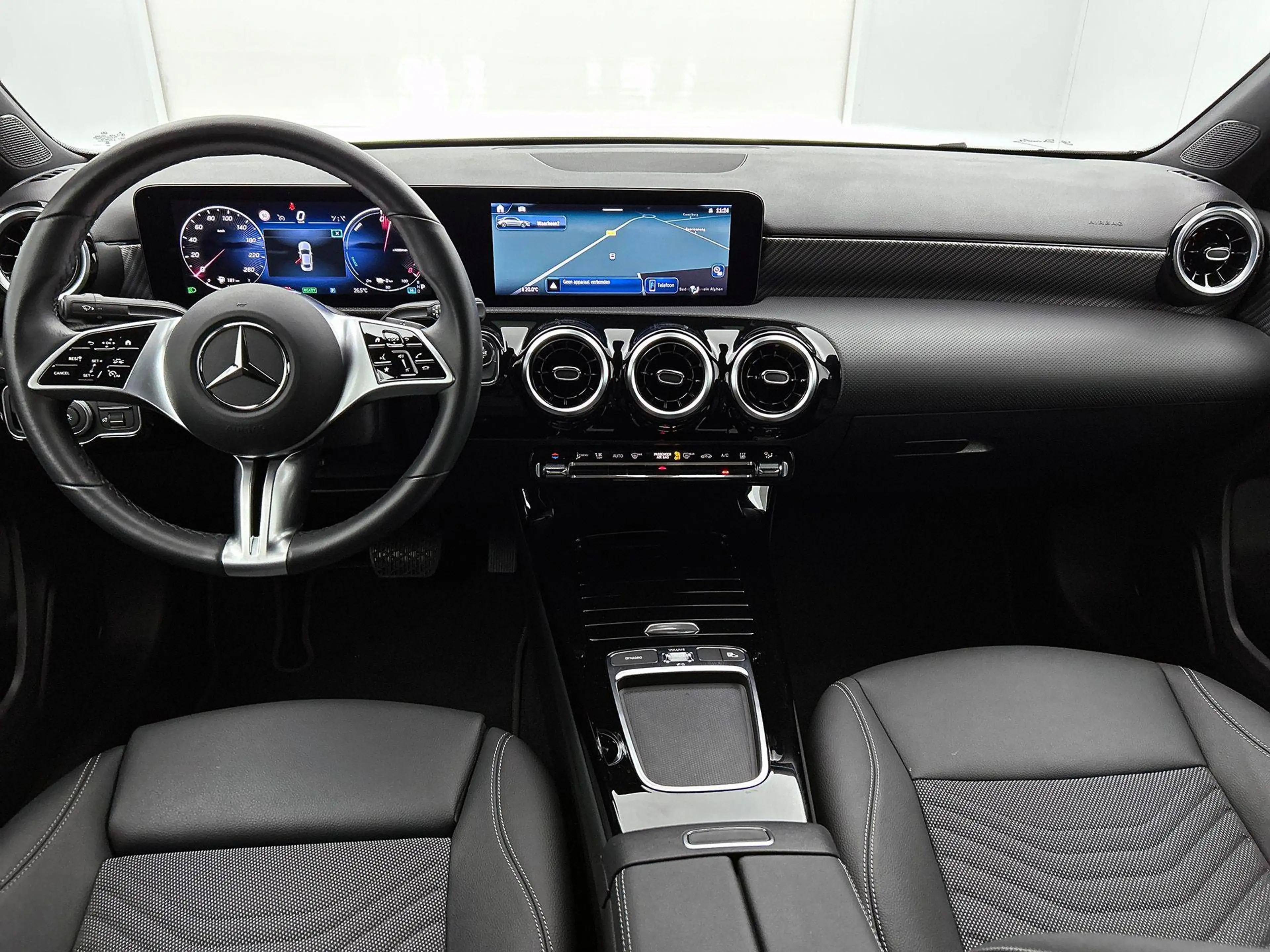 Mercedes-Benz A 250 e Berline Business Line | Verwarmde Zetels | Navig — photo 3