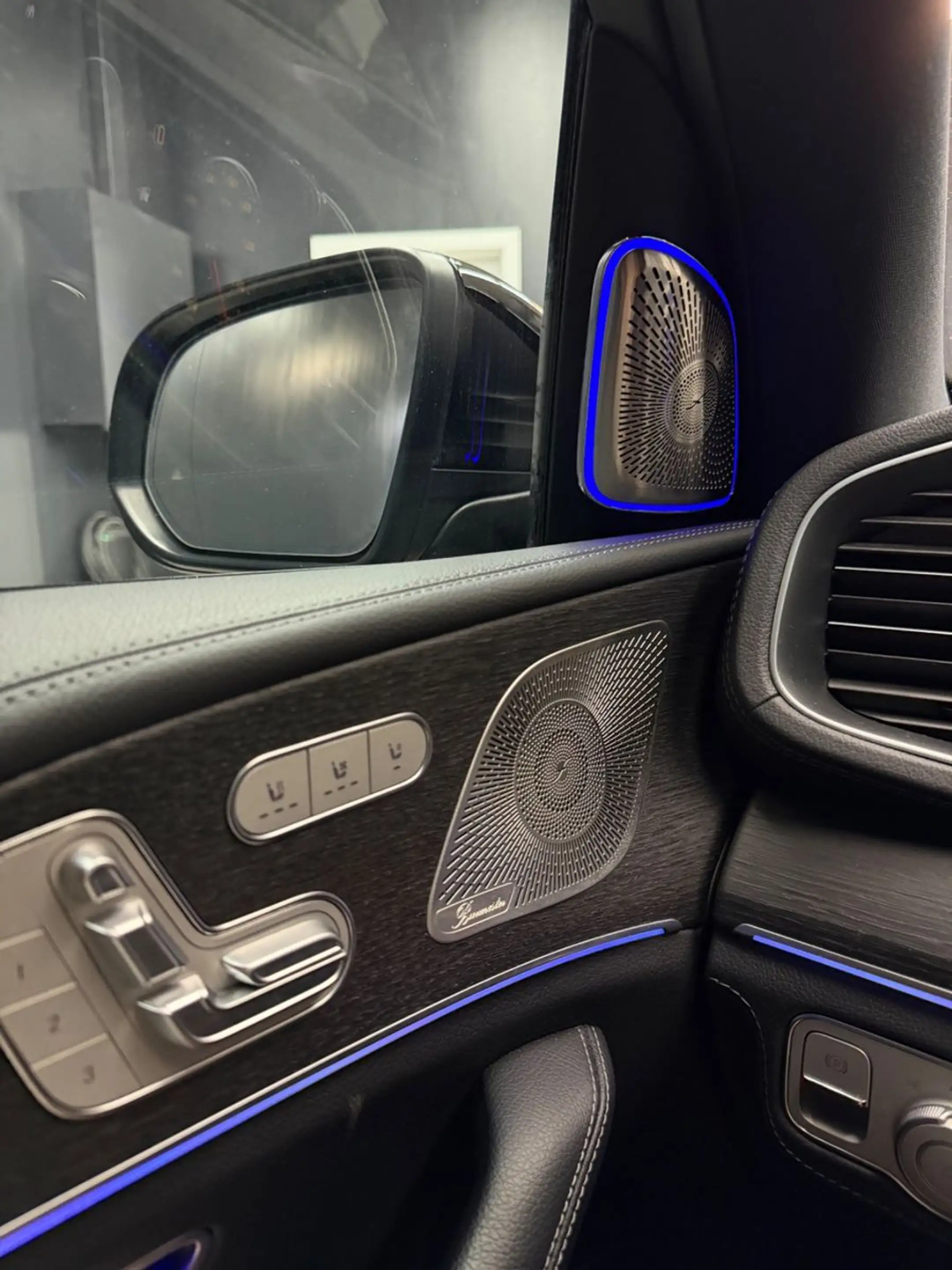 Mercedes-Benz GLS 400 AMG*Exclusive*23"Burmester High-End*VOLL — photo 12