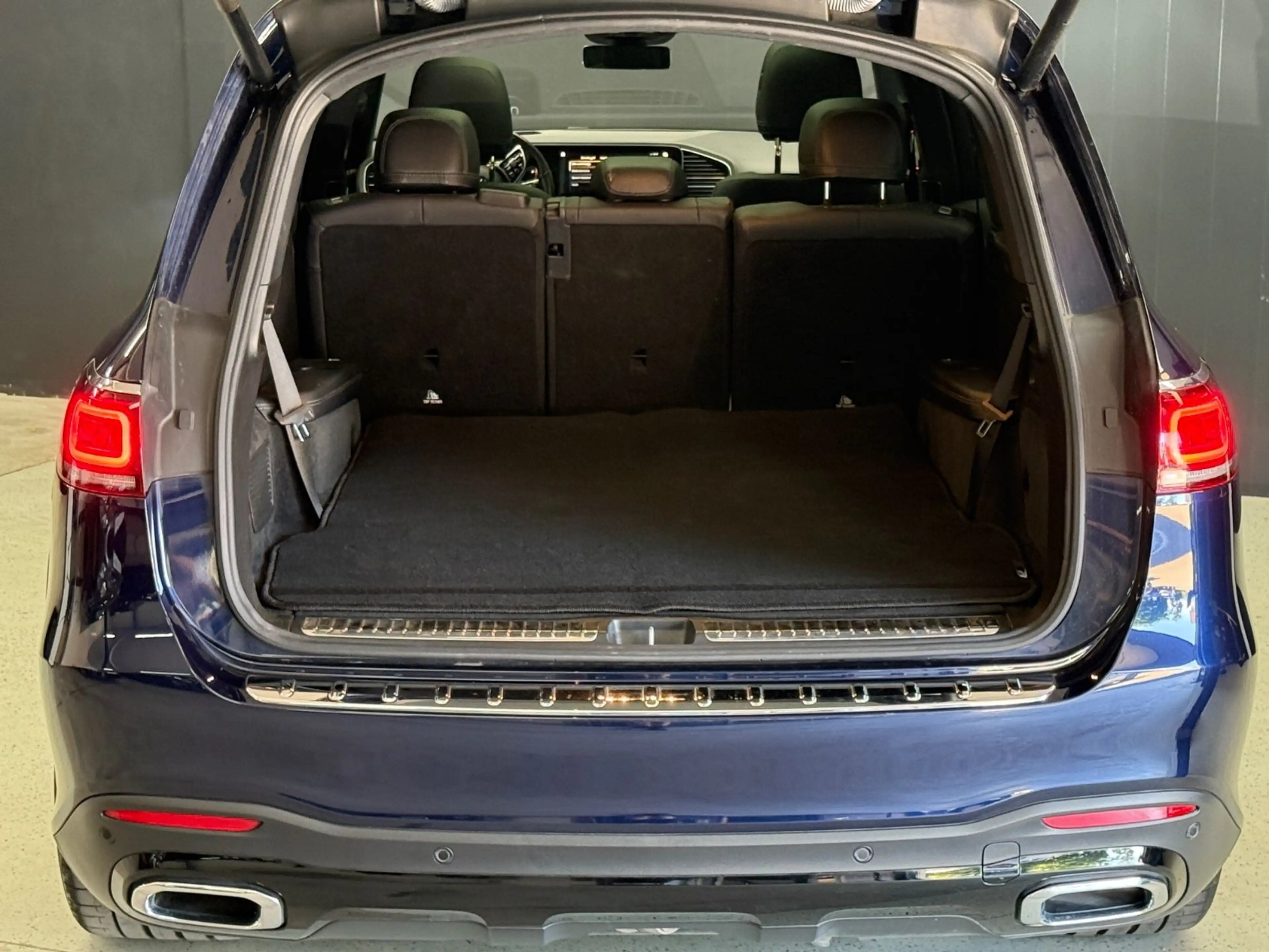 Mercedes-Benz GLS 400 AMG*Exclusive*23"Burmester High-End*VOLL — photo 8
