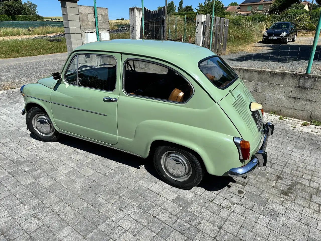 SEAT 600 E, foto 2