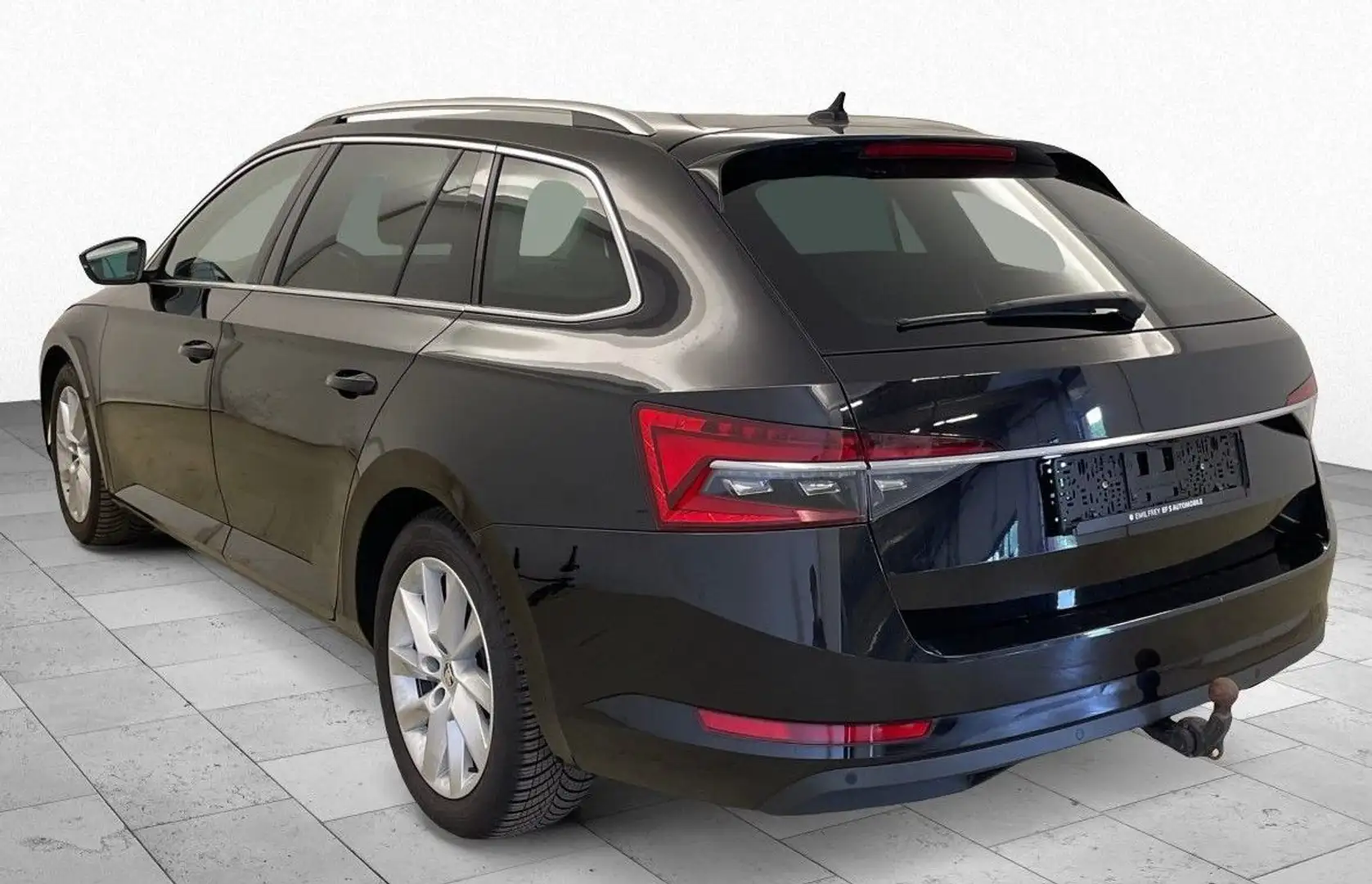 Skoda Superb Combi Style 4x4 Navi Leder LED ACC AHK Zwart - 2