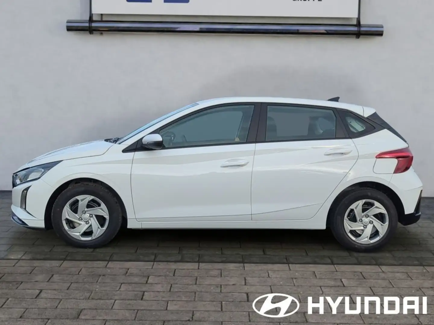 Hyundai i20 1.2 Select Navi/Kamera/Klima/PDC/Apps Weiß - 2