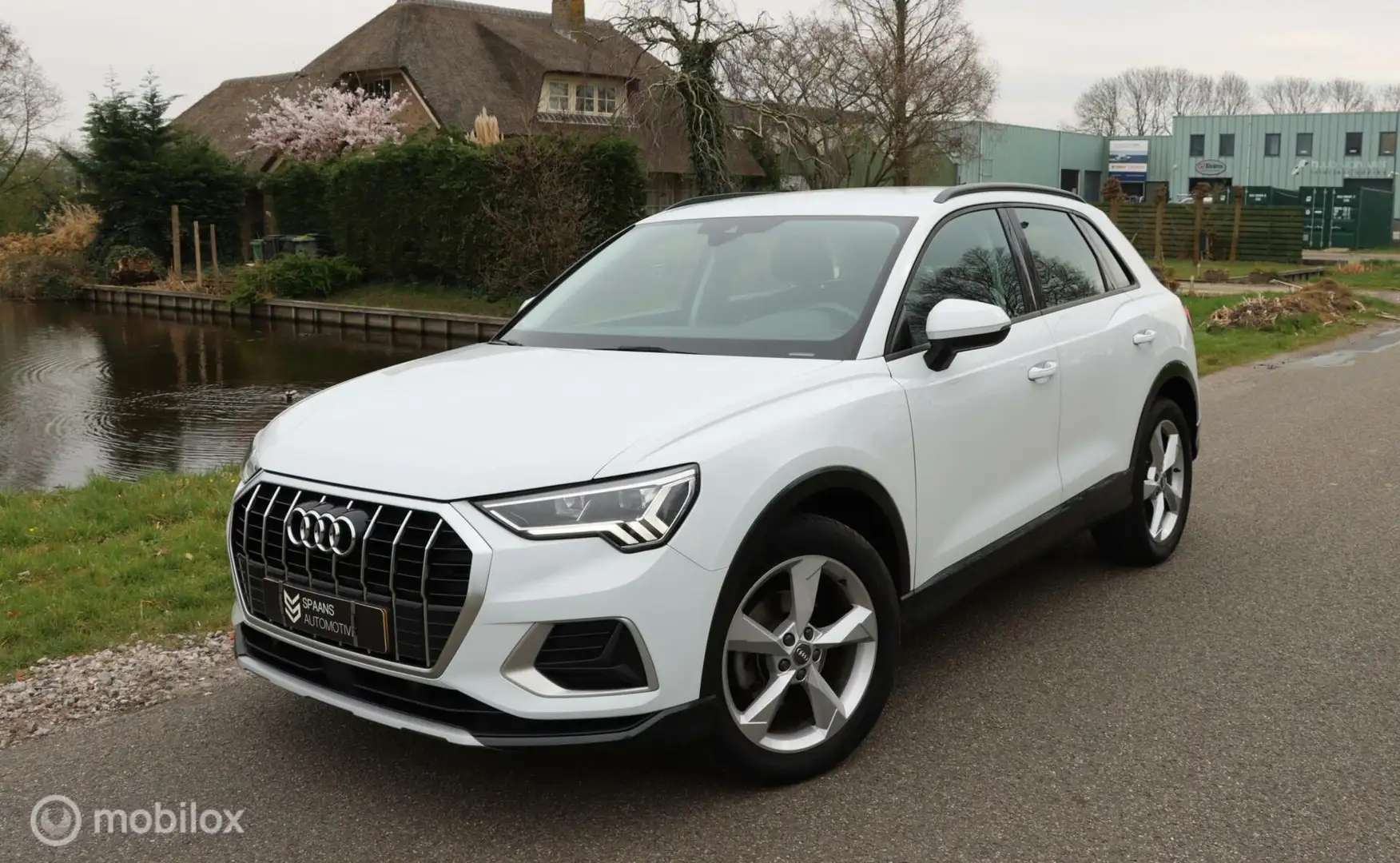 Audi Q3 35 TFSI / Camera / Navi / Carplay / Virtual Wit - 1