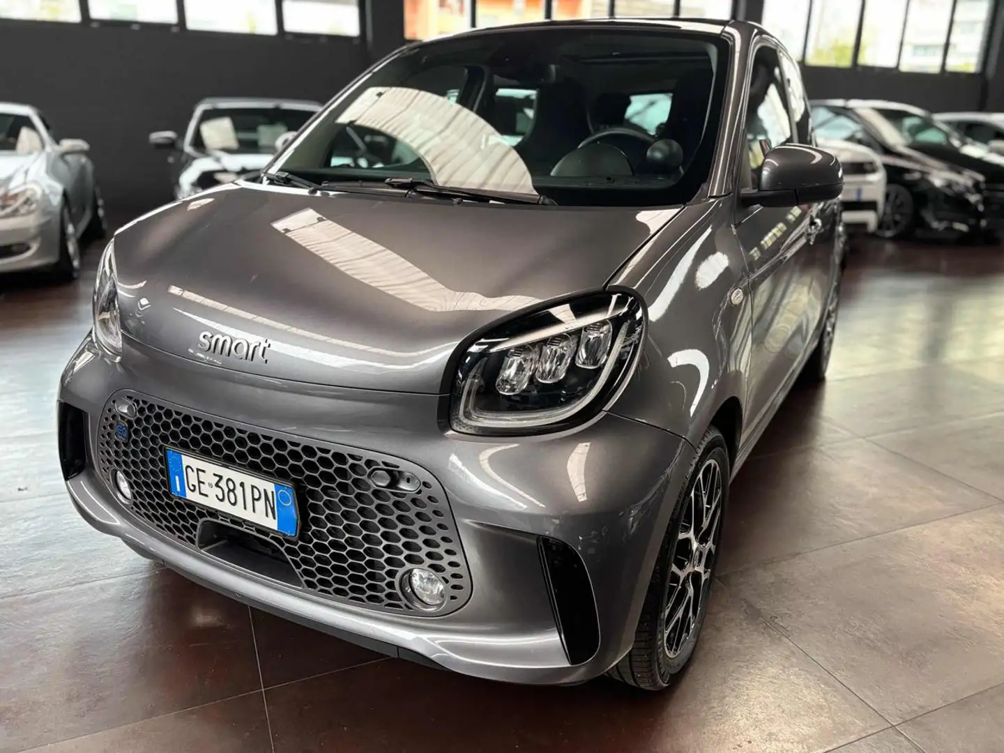 smart forFour EQ Racingrey (4,6kw) Gris - 2