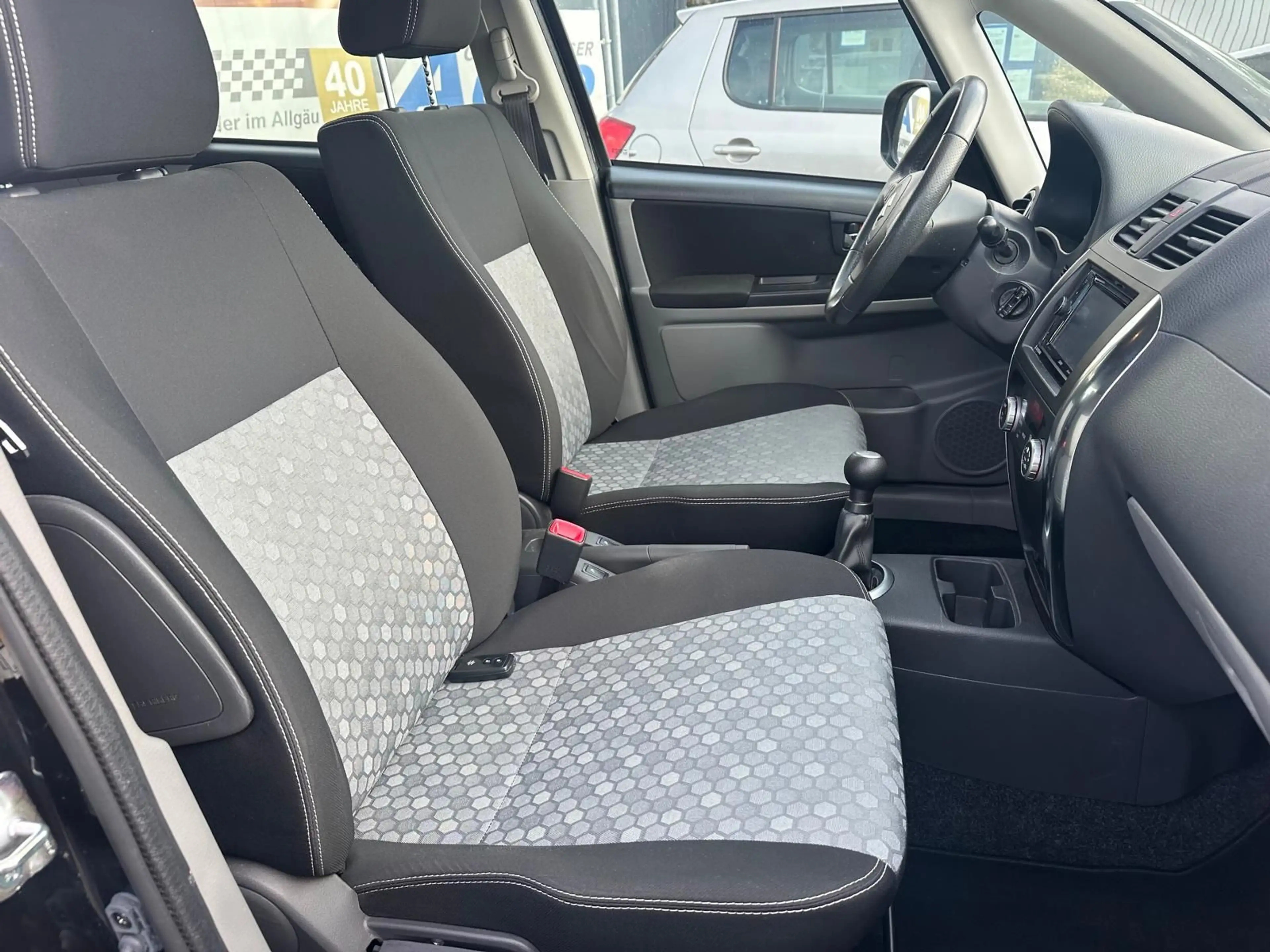 Suzuki SX4 Streetline Club 2.Hand Allrad Klima Sitzh. — photo 11