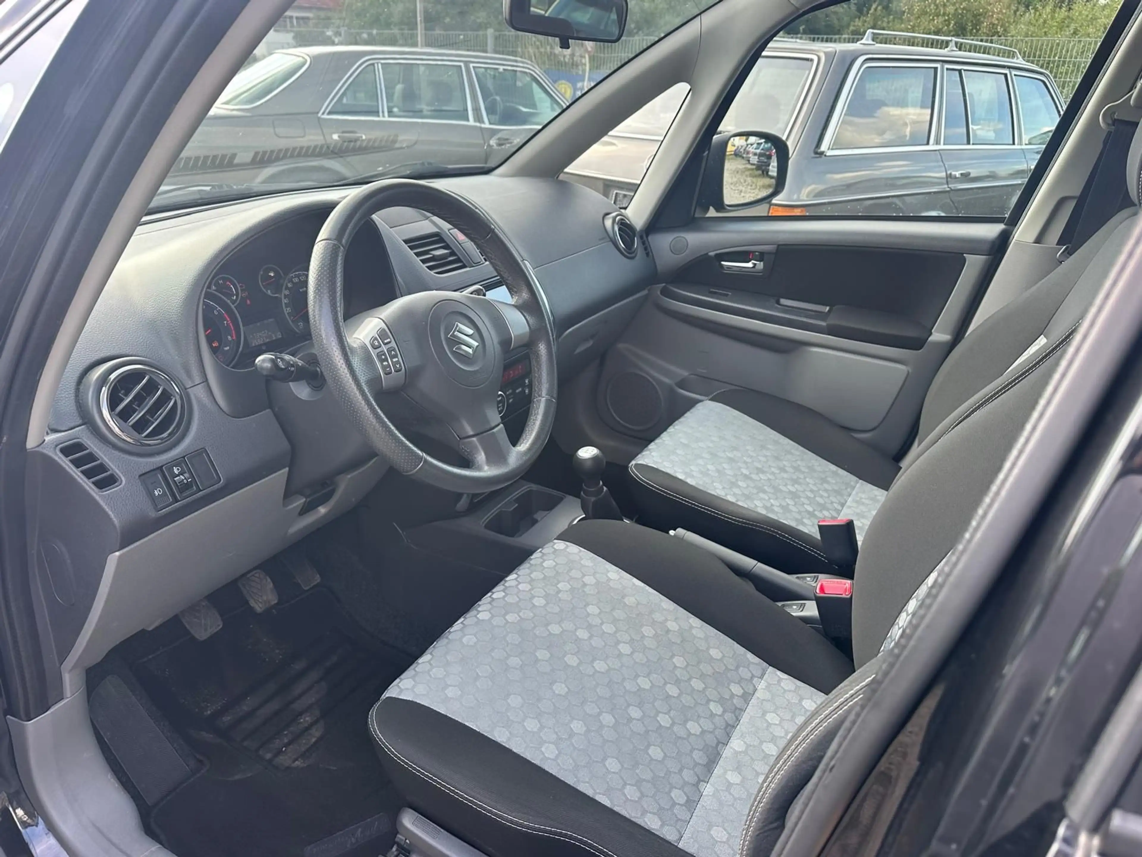 Suzuki SX4 Streetline Club 2.Hand Allrad Klima Sitzh. — photo 7