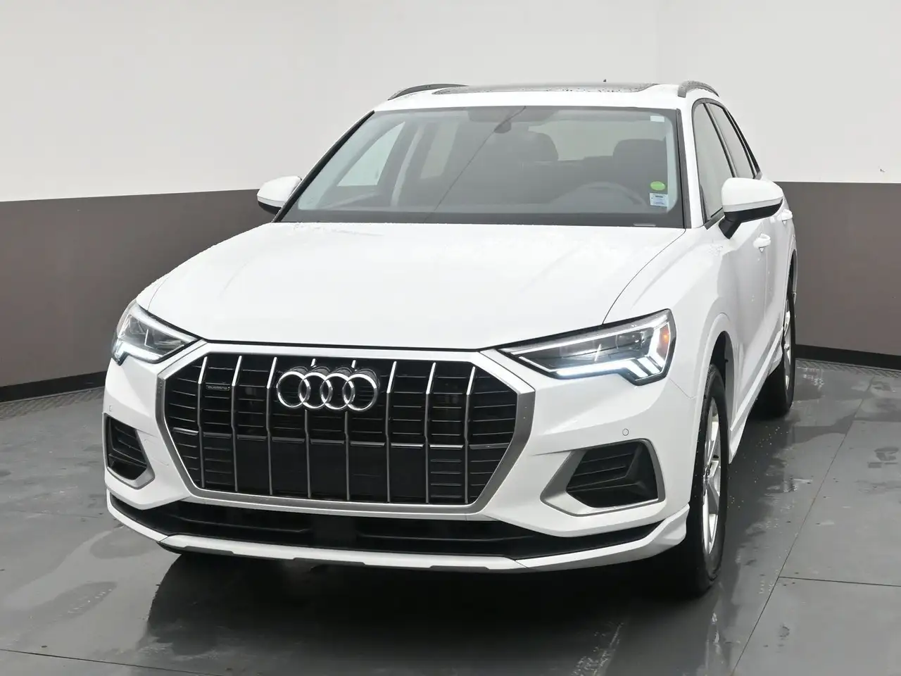 Audi Q3 снимка Audi Q3