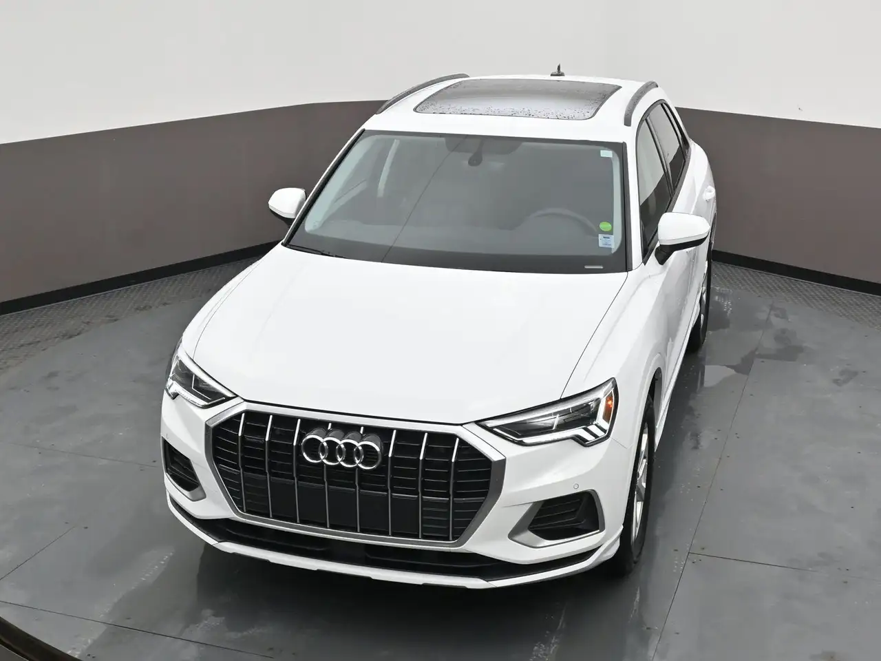 Audi Q3 снимка Audi Q3