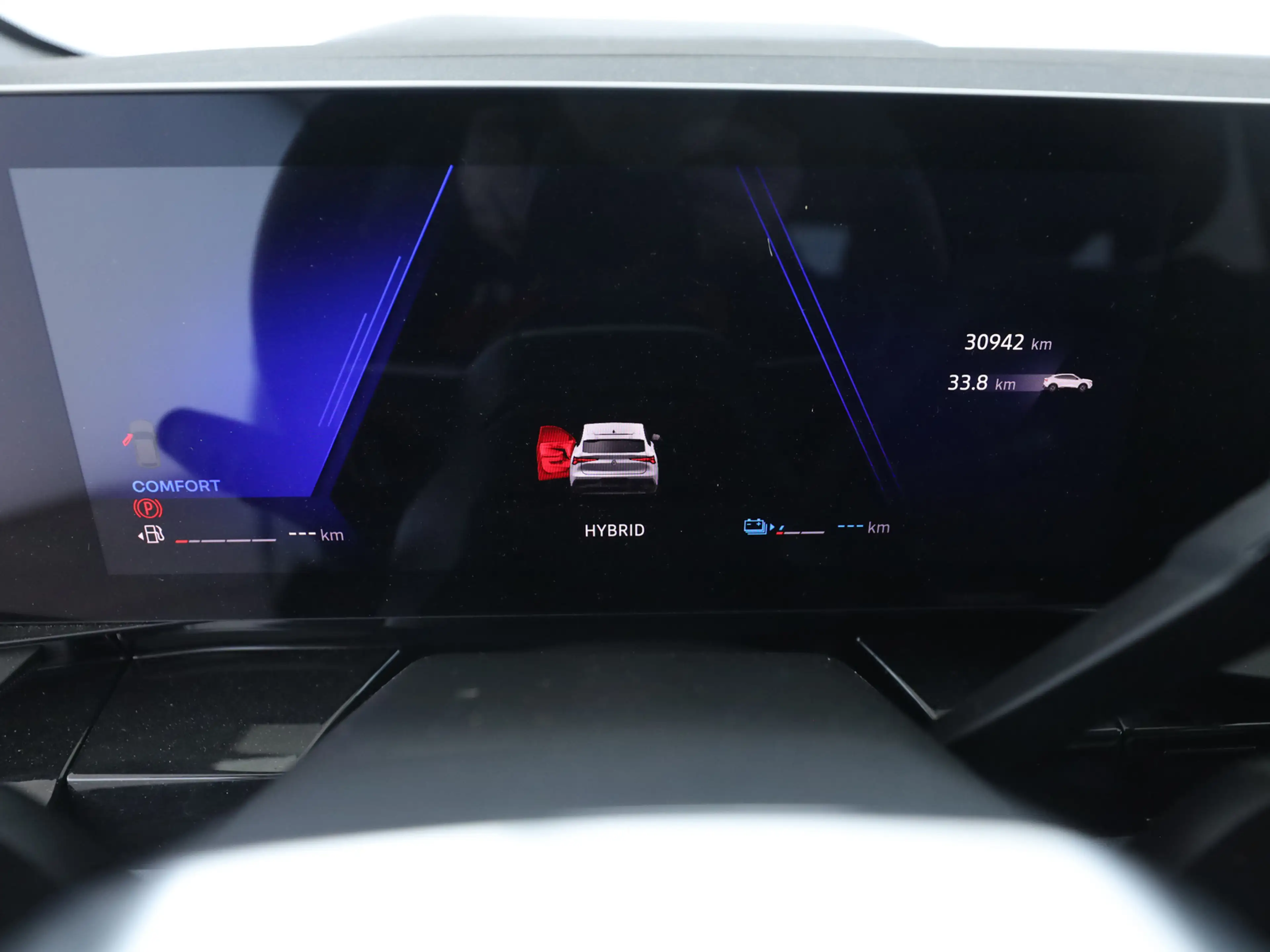 Renault Rafale Esprit Alpine E-Tech Plug-in Hybrid 300 4x4 — photo 14