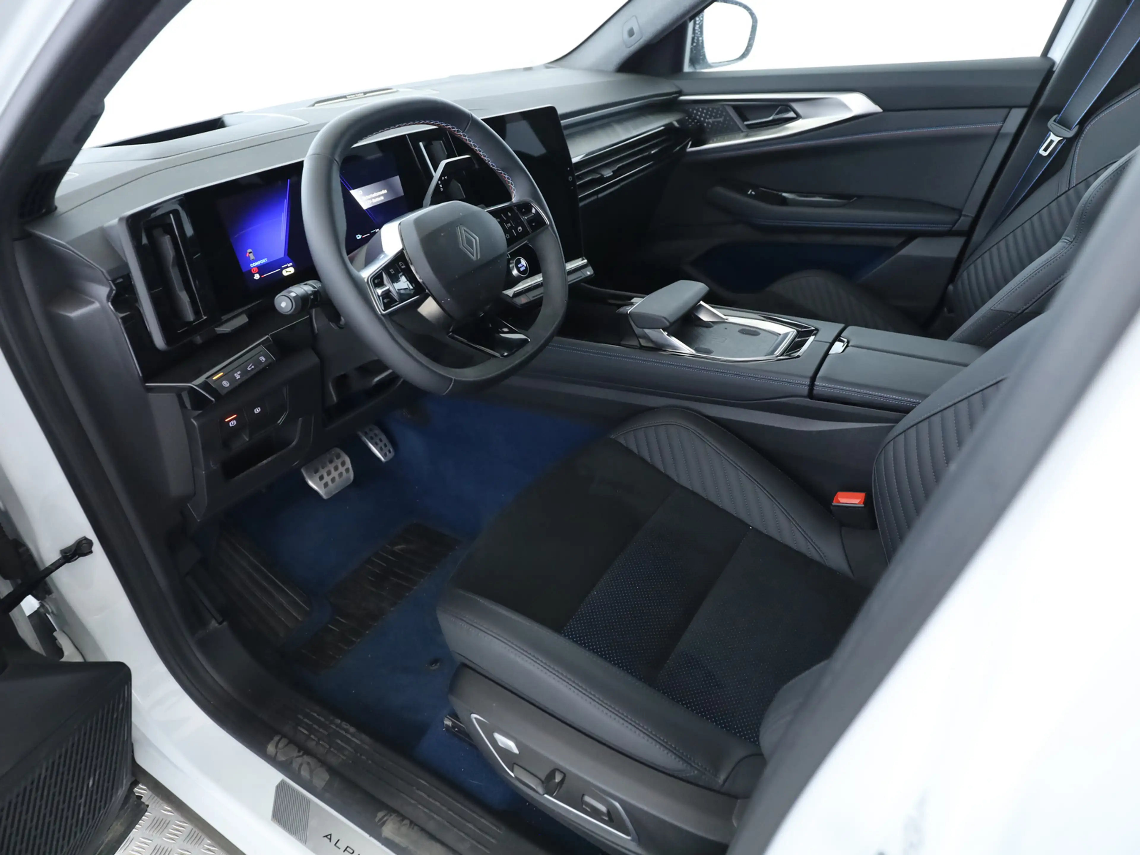 Renault Rafale Esprit Alpine E-Tech Plug-in Hybrid 300 4x4 — photo 11