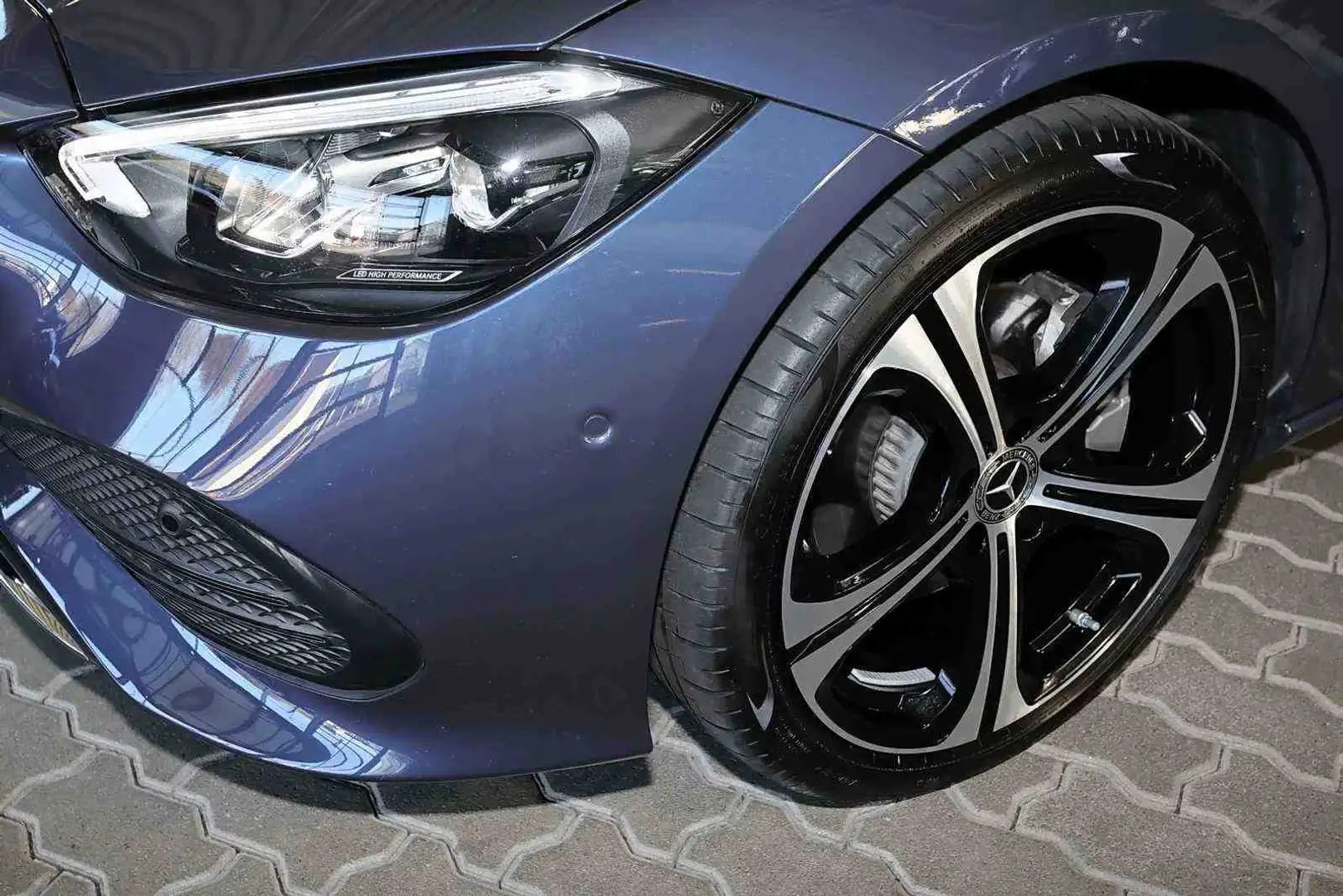 Mercedes-Benz C 220 d T Avantgarde 19 ZOLL+TOTWINKEL+LED Bleu - 2