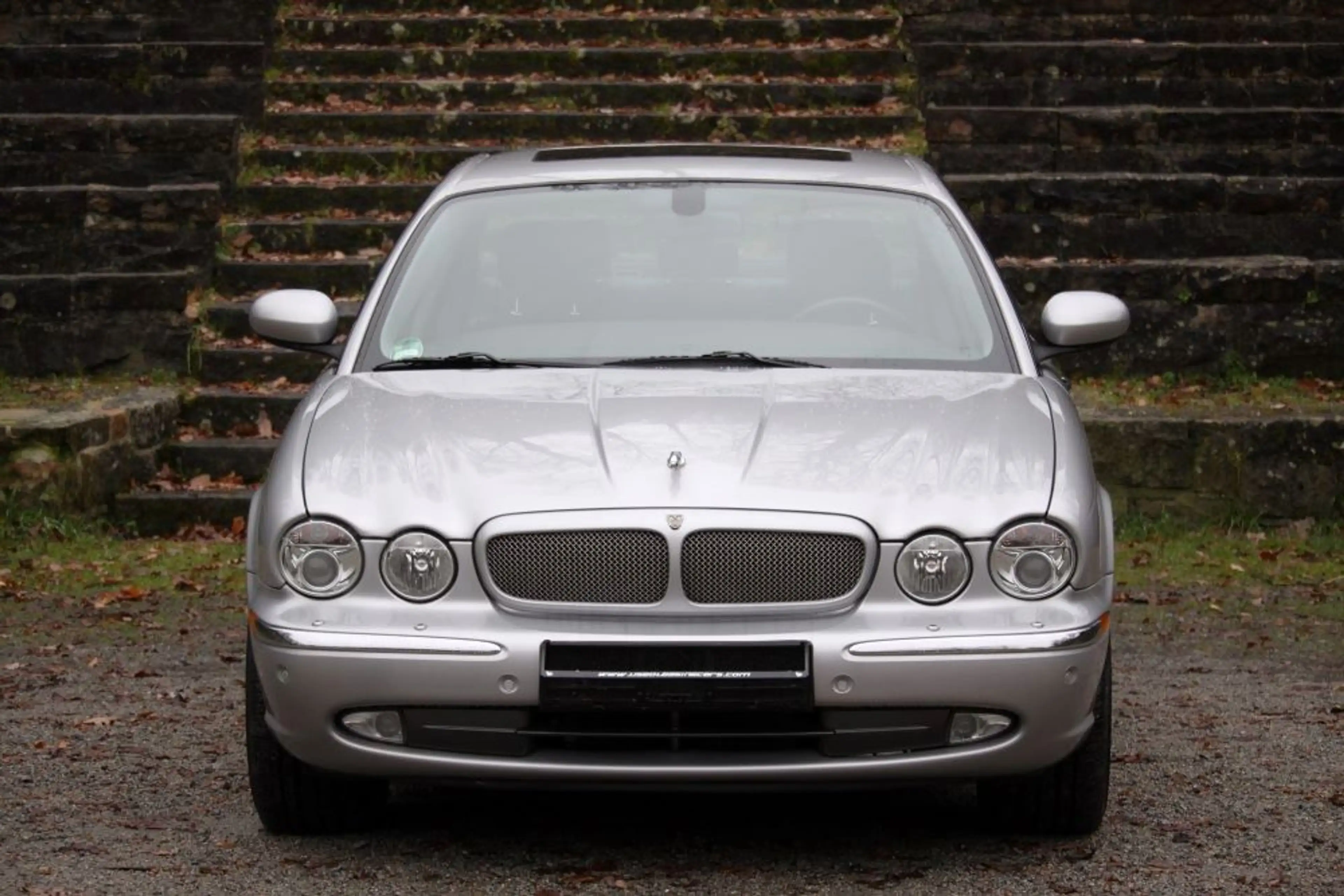 Jaguar XJR Top gepflegter XJR mit 3 Jahre Garantie