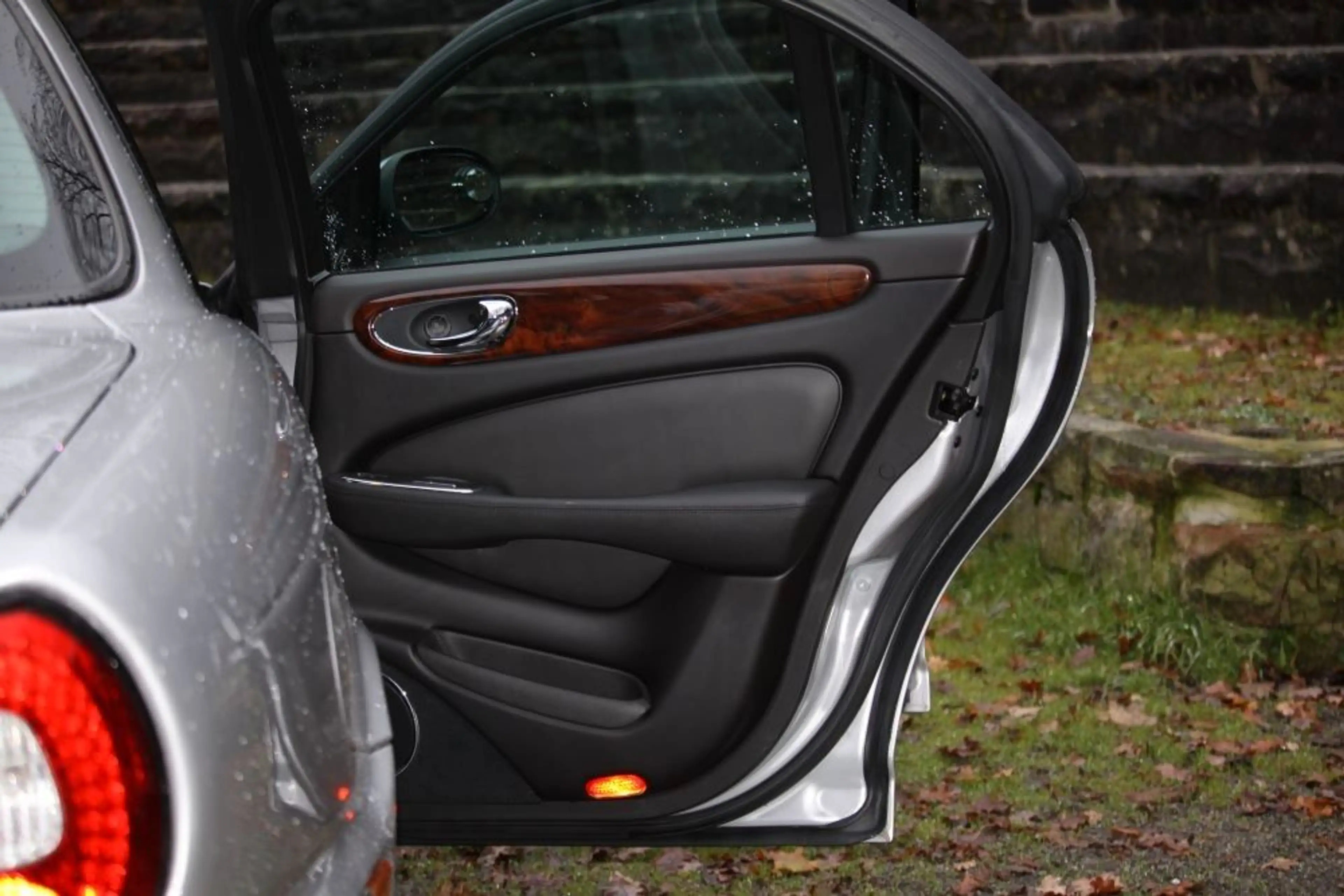 Jaguar XJR Top gepflegter XJR mit 3 Jahre Garantie — photo 10
