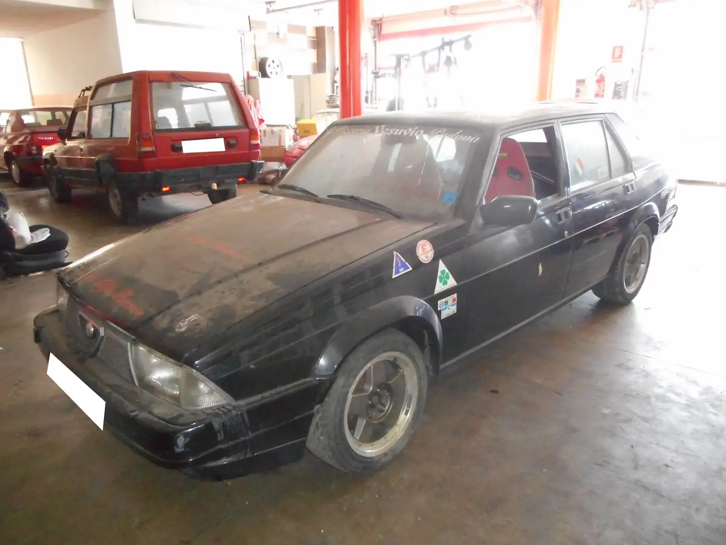 Alfa Romeo 75 Milano 2.5 V6 Чорний - 1