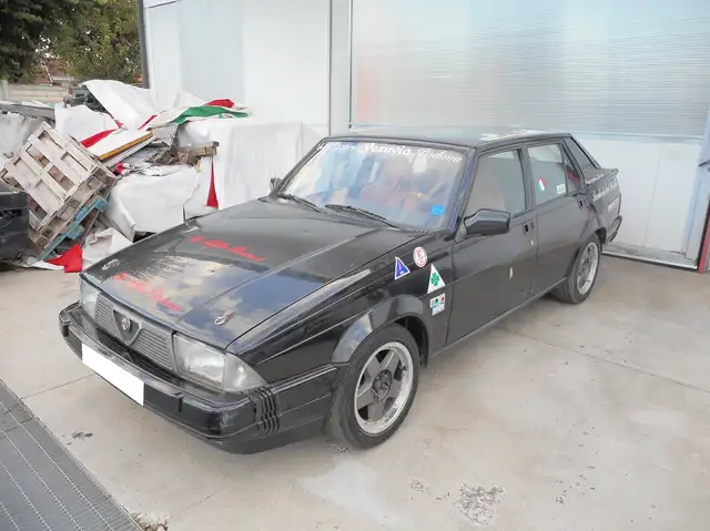 Alfa Romeo 75 Milano 2.5 V6
