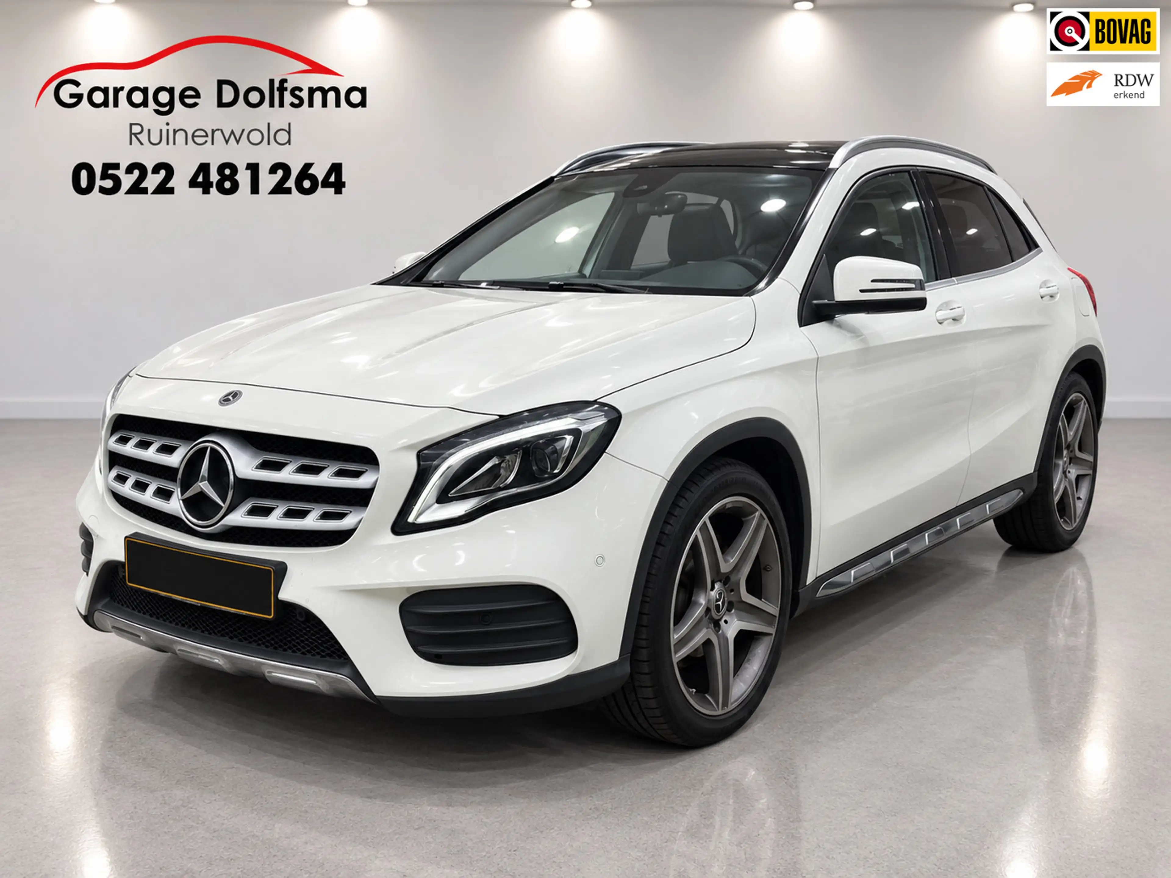 Mercedes-Benz GLA 180 Business Solution AMG-Camera-