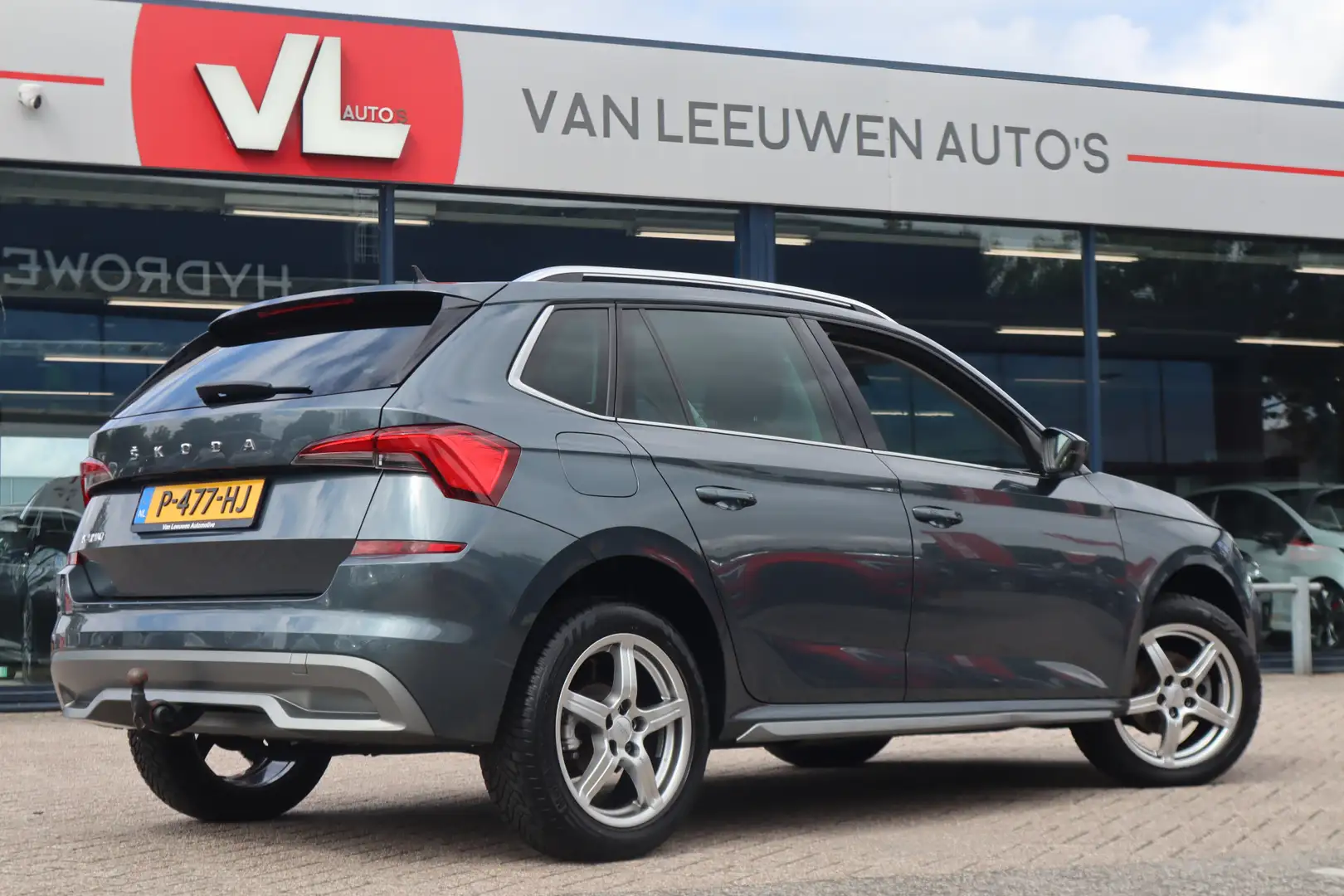 Skoda Kamiq 1.5 TSI ACT Business Edition | Elektr. Trekhaak | Grijs - 2