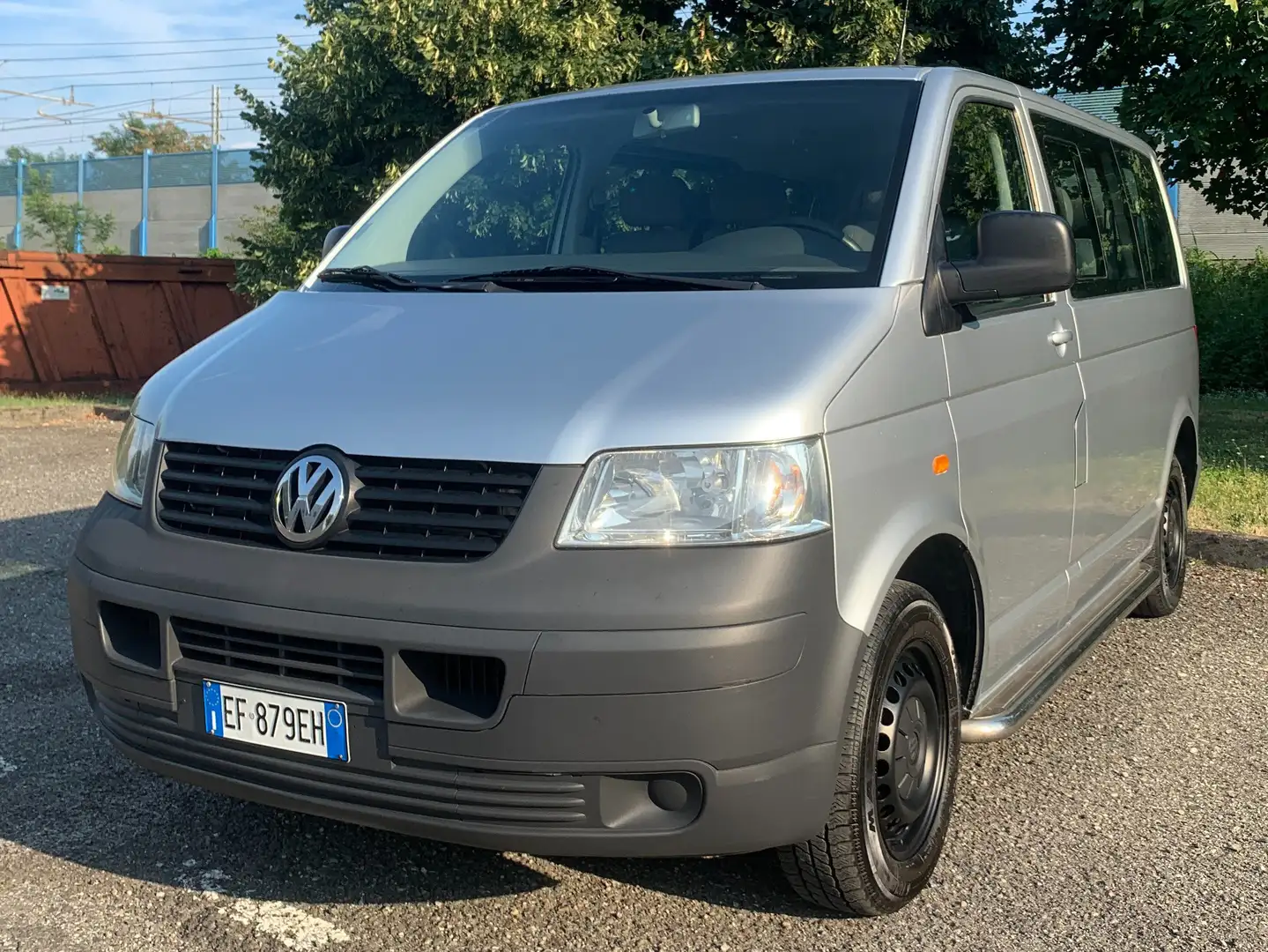 Volkswagen T5 Kombi Argintiu - 1