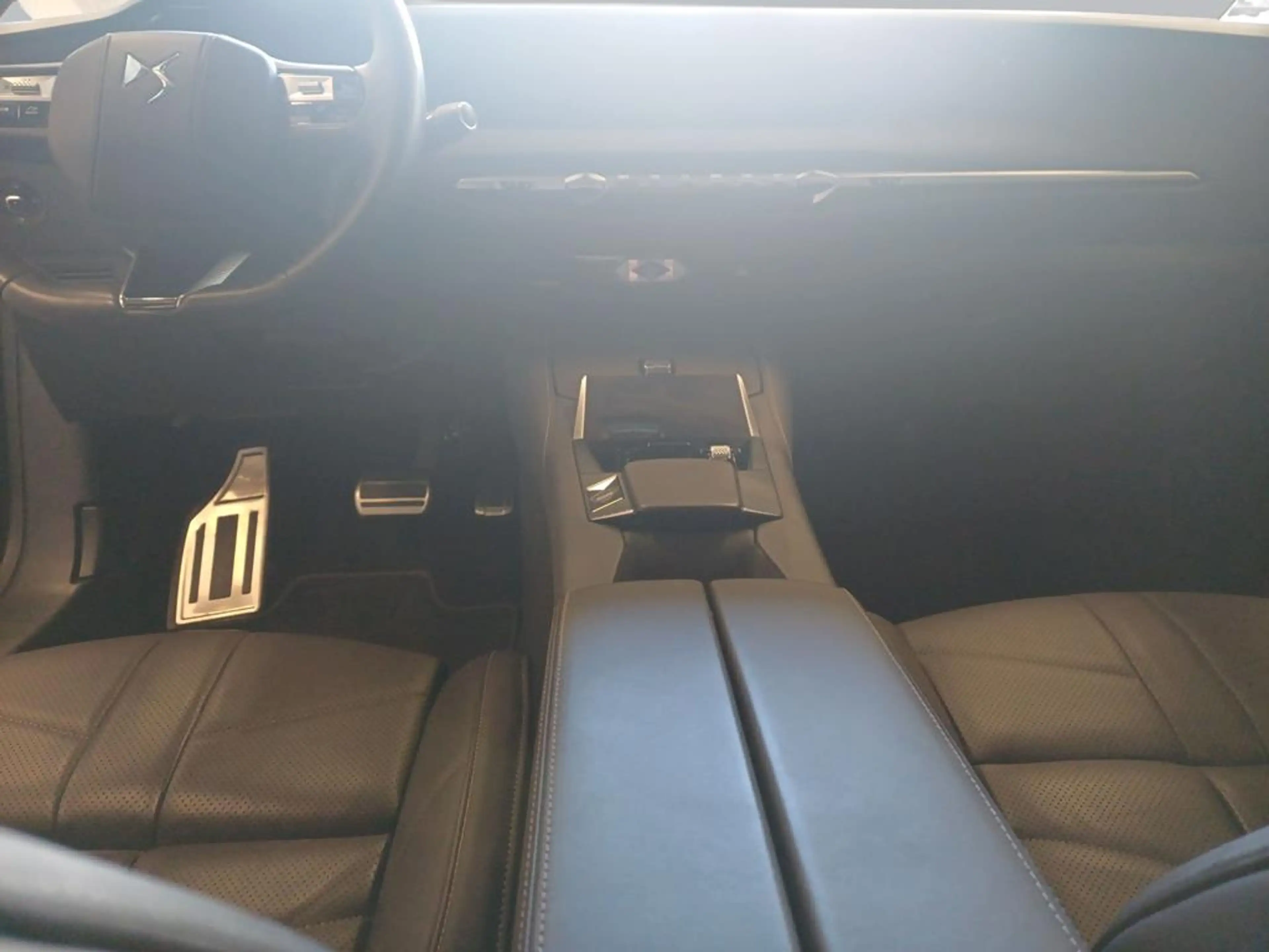 DS Automobiles DS 4 Opera PureTech 130 EAT8 — photo 9