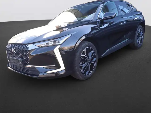 DS Automobiles DS 4 view 9