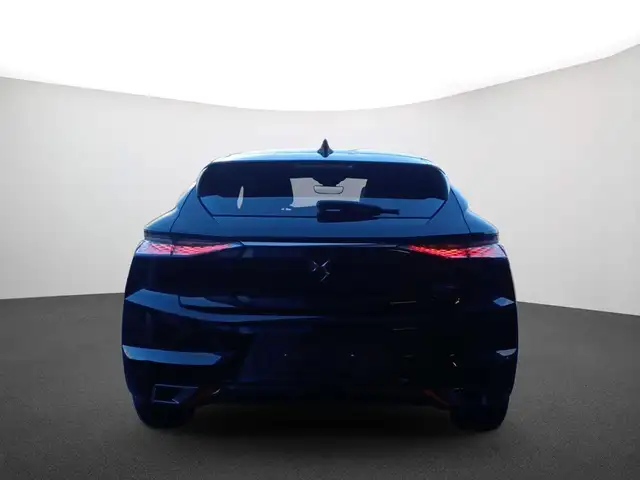 DS Automobiles DS 4 view 3