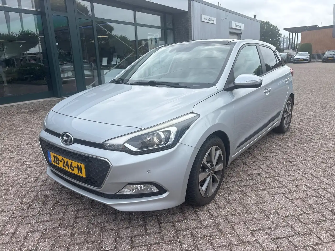 Hyundai i20