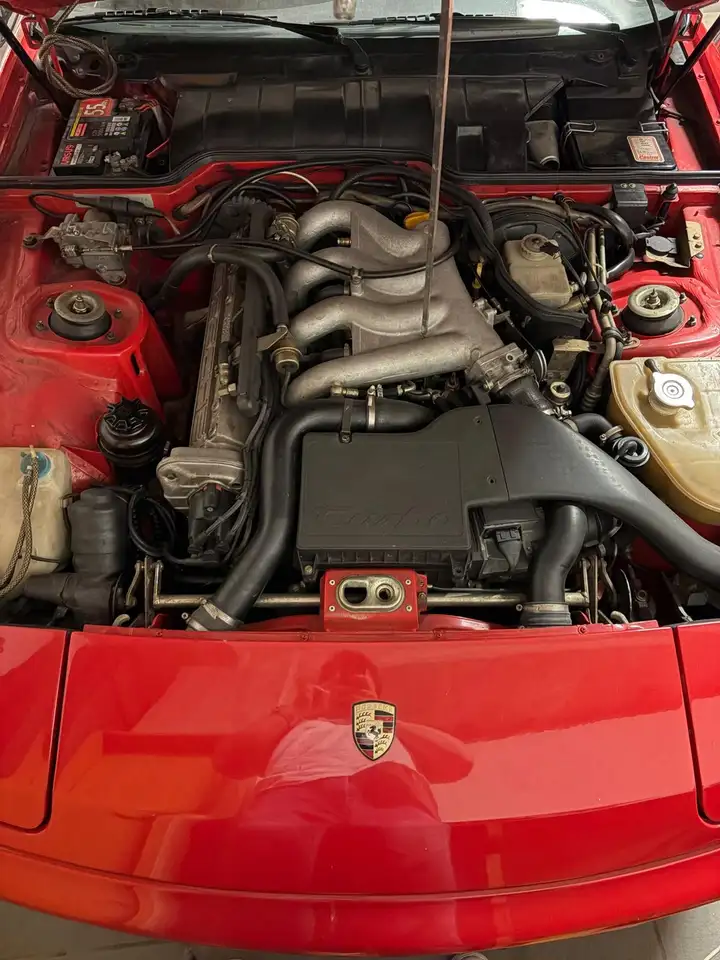 Porsche 944 Coupe 2.5 Turbo, foto 6