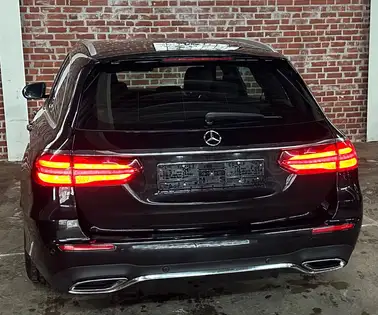 Annonce voiture d'occasion Mercedes-Benz E 400 - CARADIZE