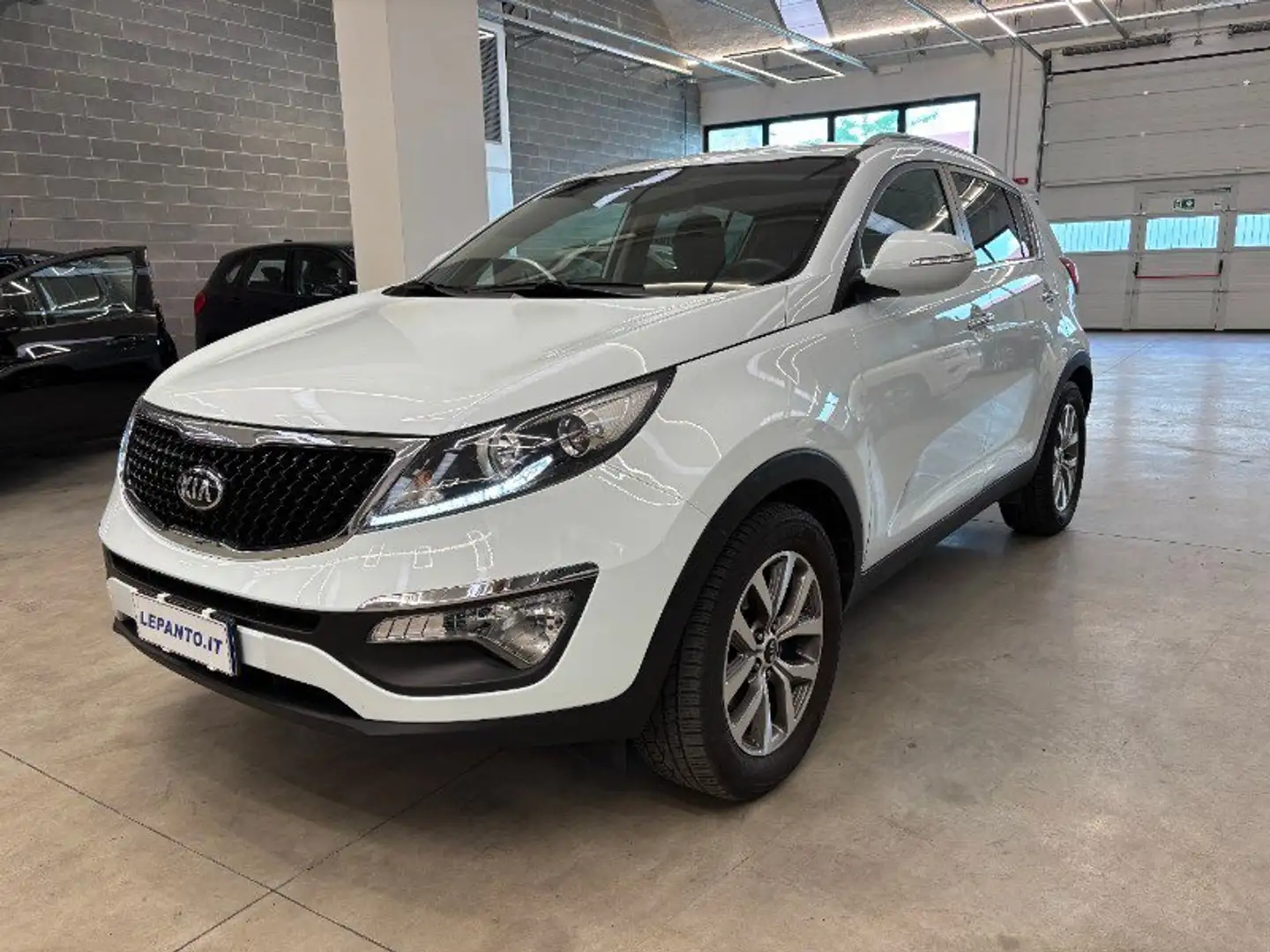 Kia Sportage Sportage 1.6 ECO GPL+ 2WD Cool Bianco - 1