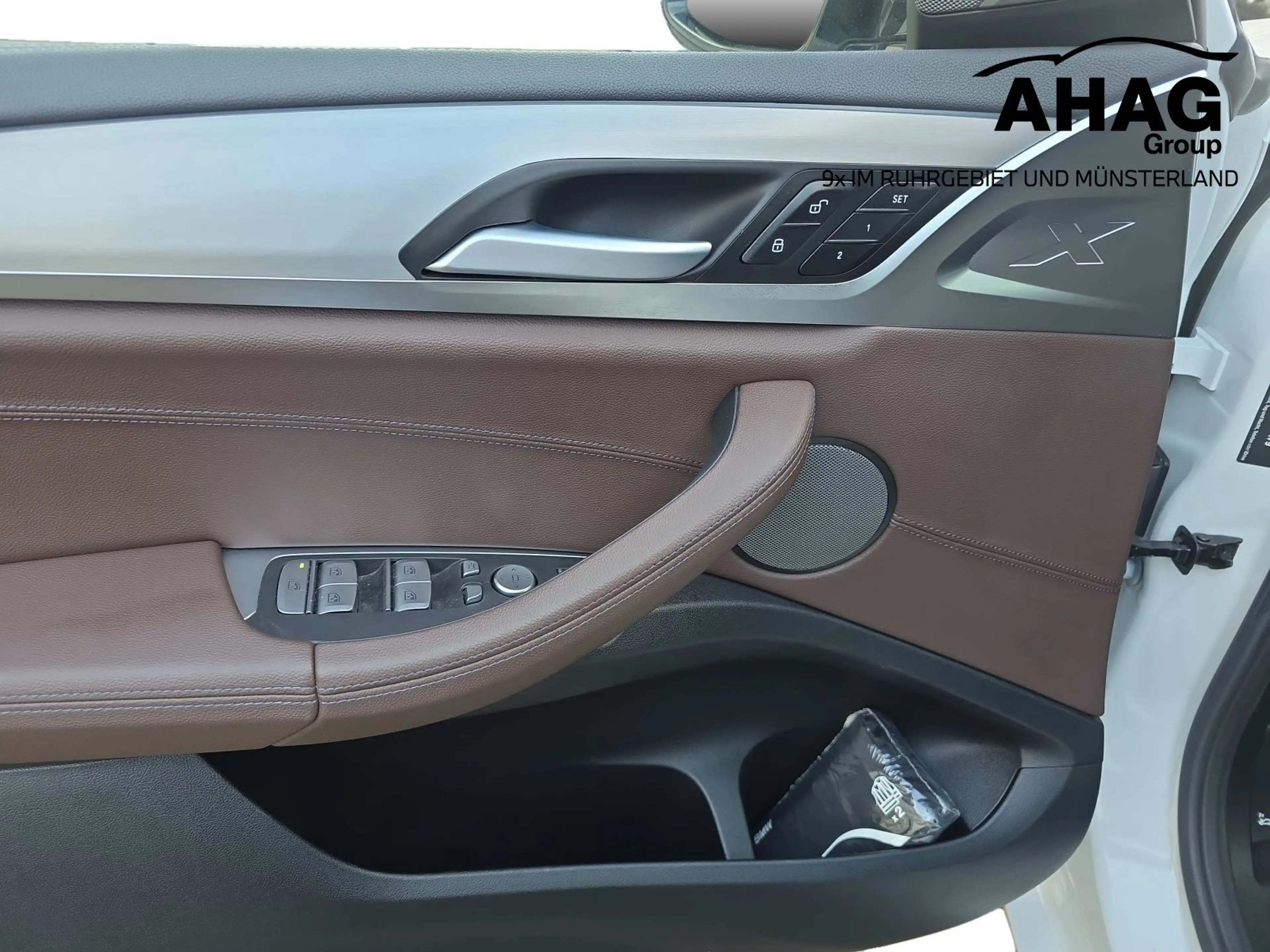 BMW iX3 — photo 13