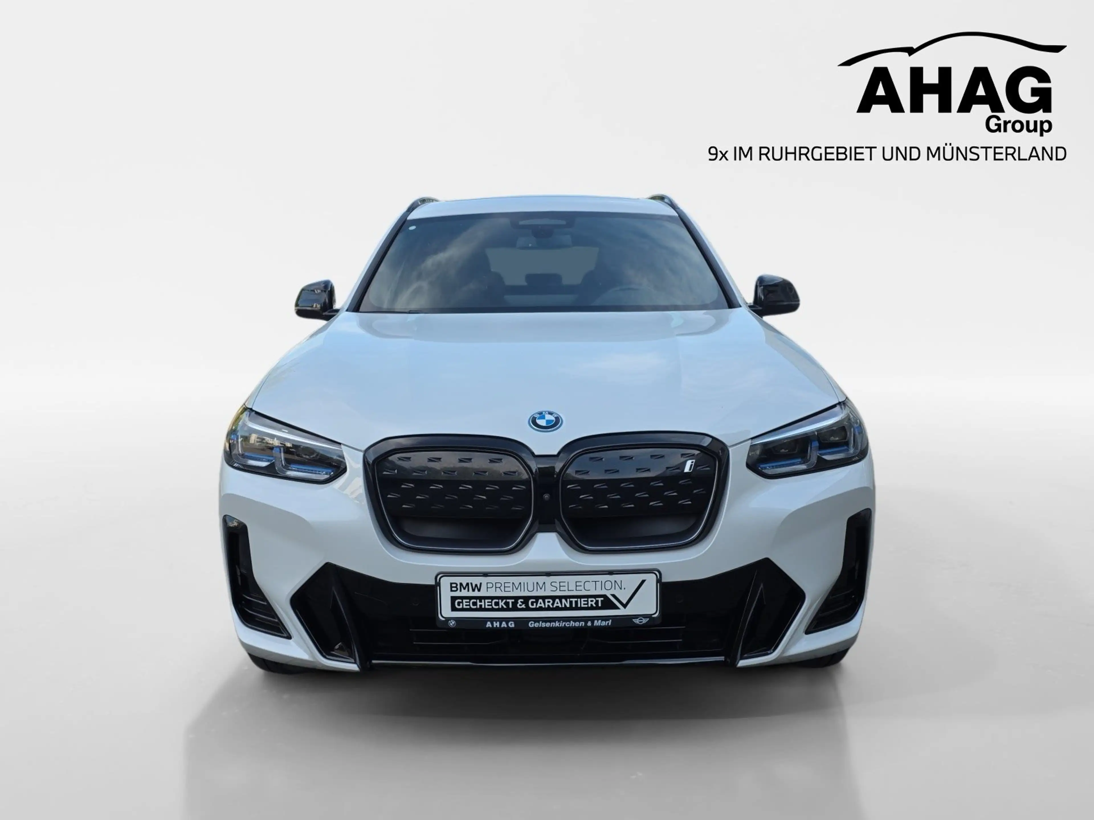 BMW iX3 — photo 3