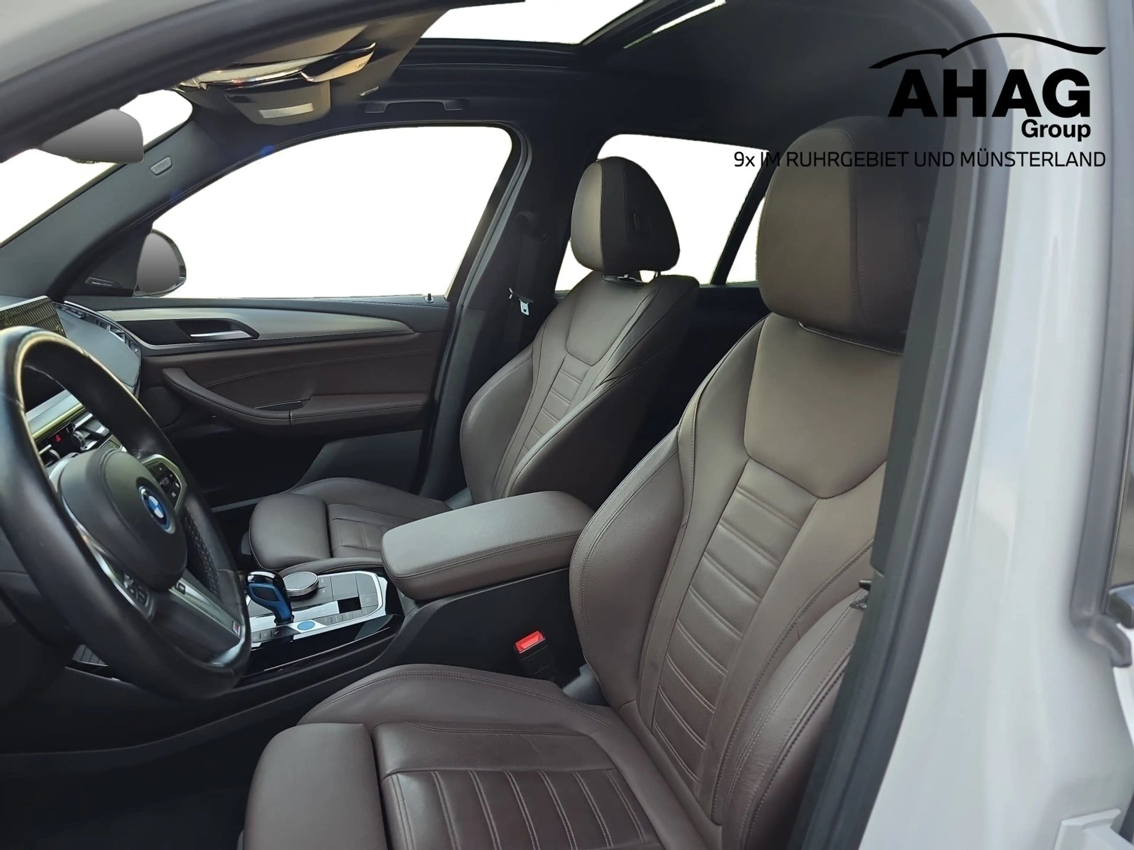 BMW iX3 — photo 6