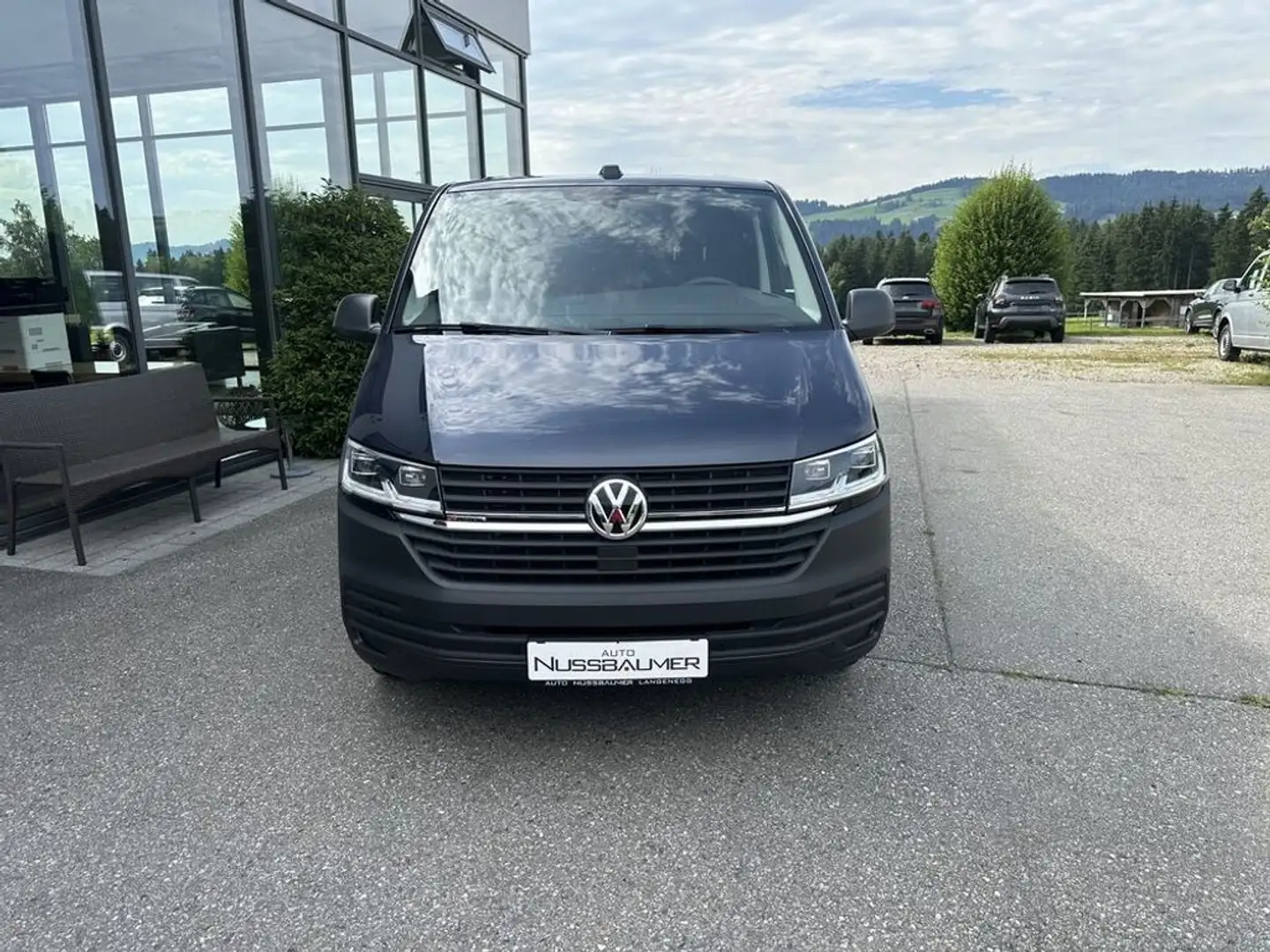 Volkswagen T6.1 Transporter Kasten  4MOTION TDI Tempomat LED  Kamera AHK Blau - 2