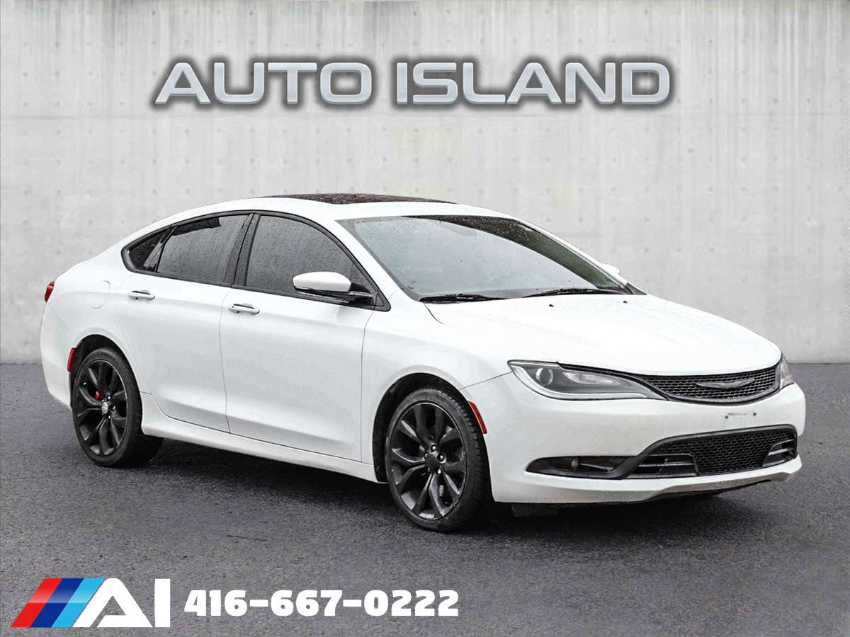 2016 Chrysler 200 Navigation, Camera, Leather, Sunroof