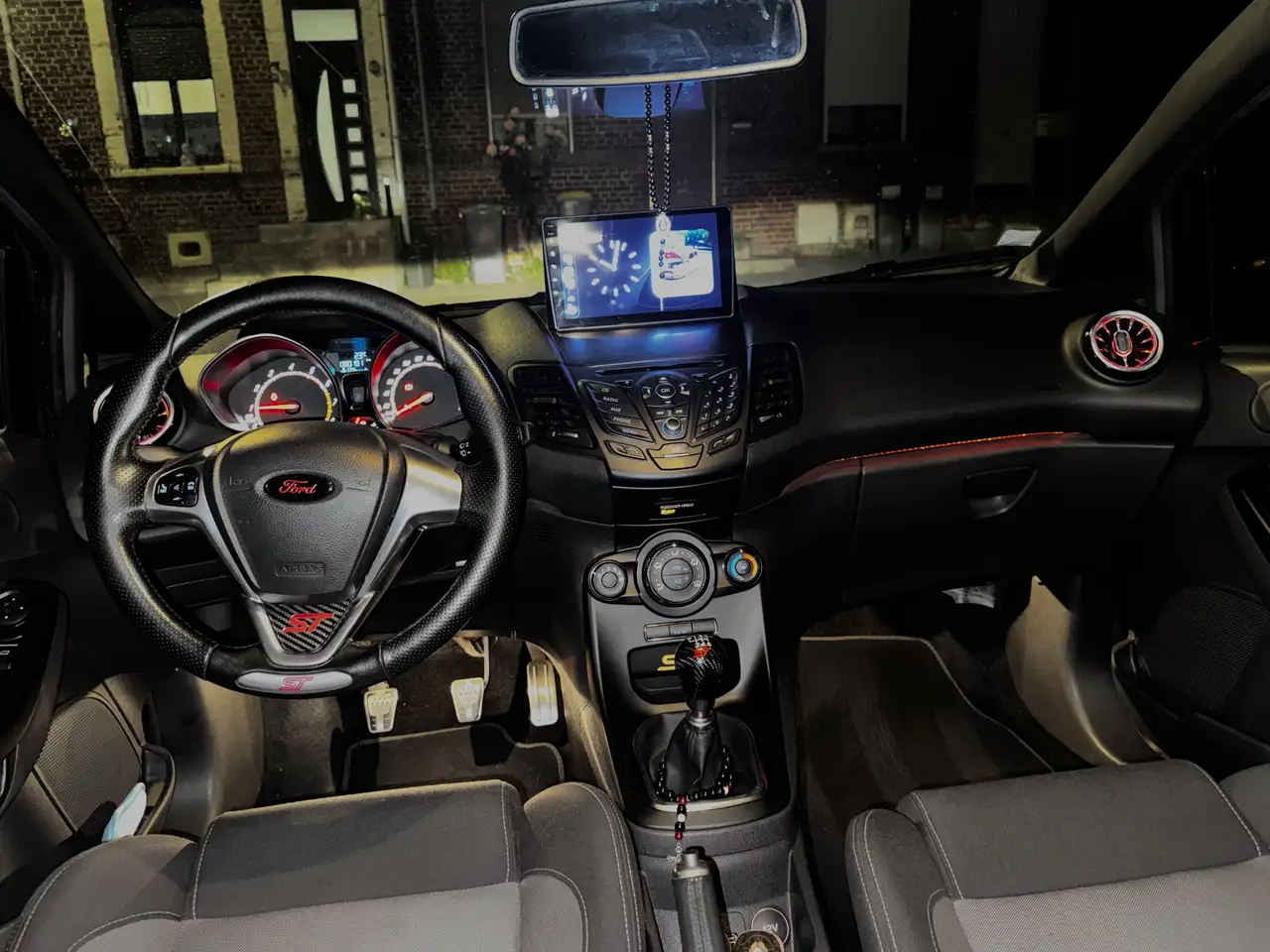Ford Fiesta ST — photo 6