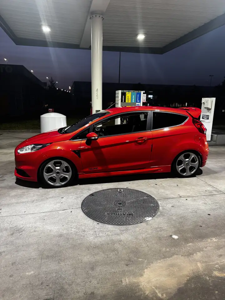 Ford Fiesta ST — photo 4