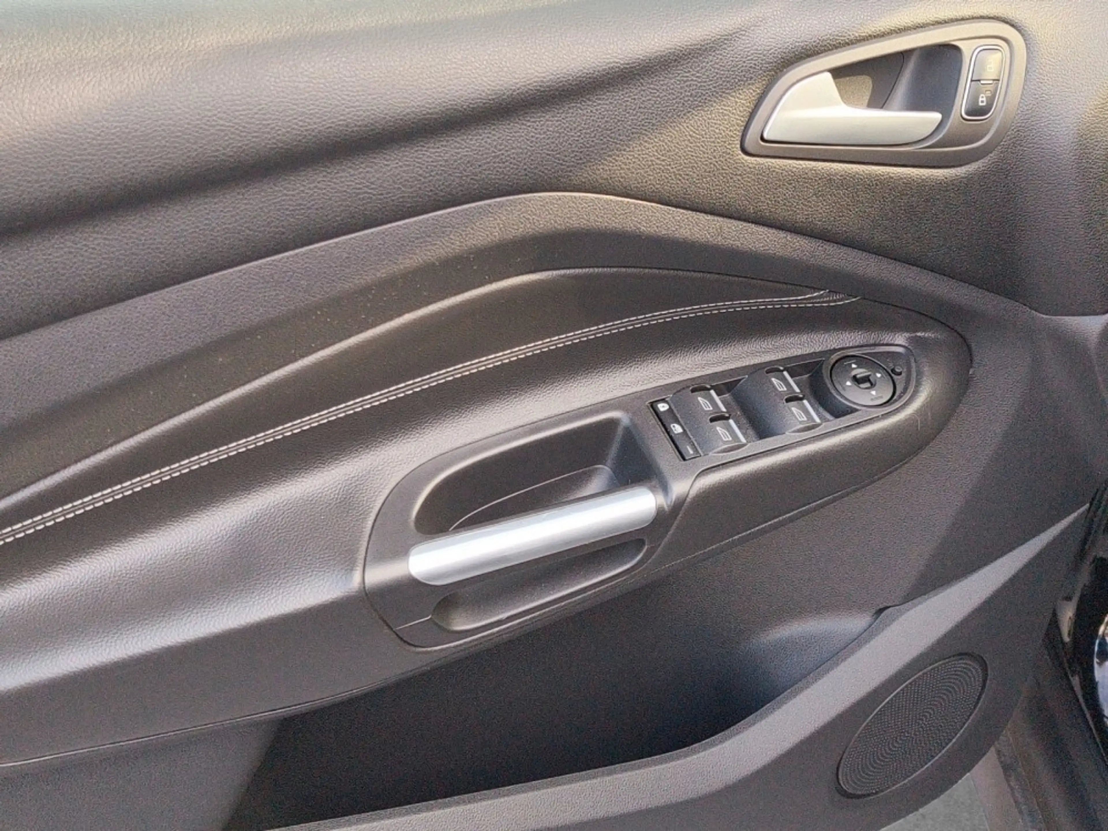 Ford C-Max C-MAX Trend 2,0 TDCi Powershift*NAVI*XENON*PDC*... — photo 11